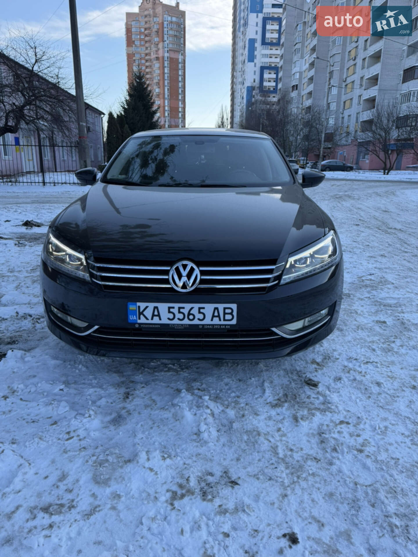 VOLKSWAGEN PASSAT 2012