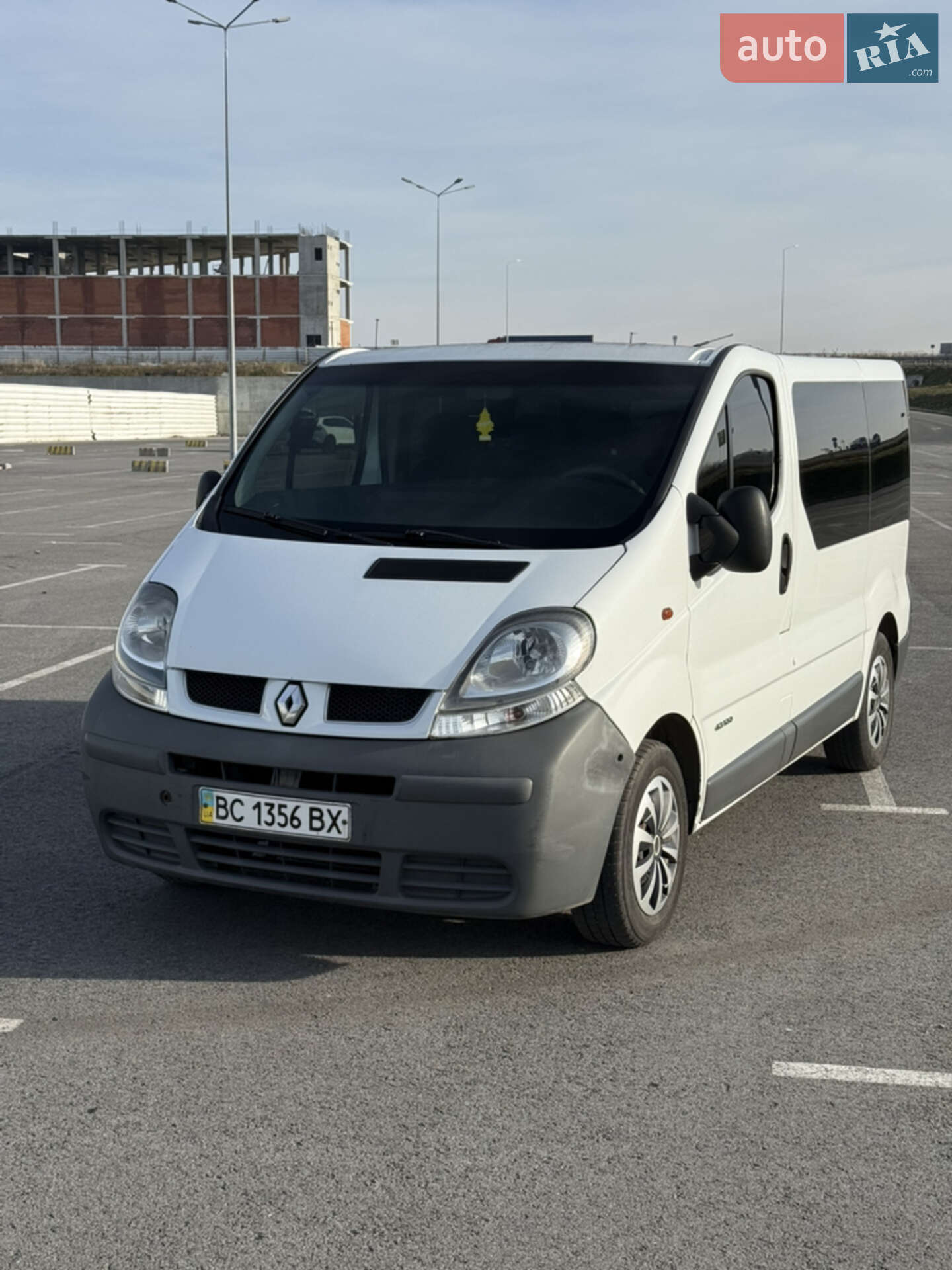 RENAULT TRAFIC 2005
