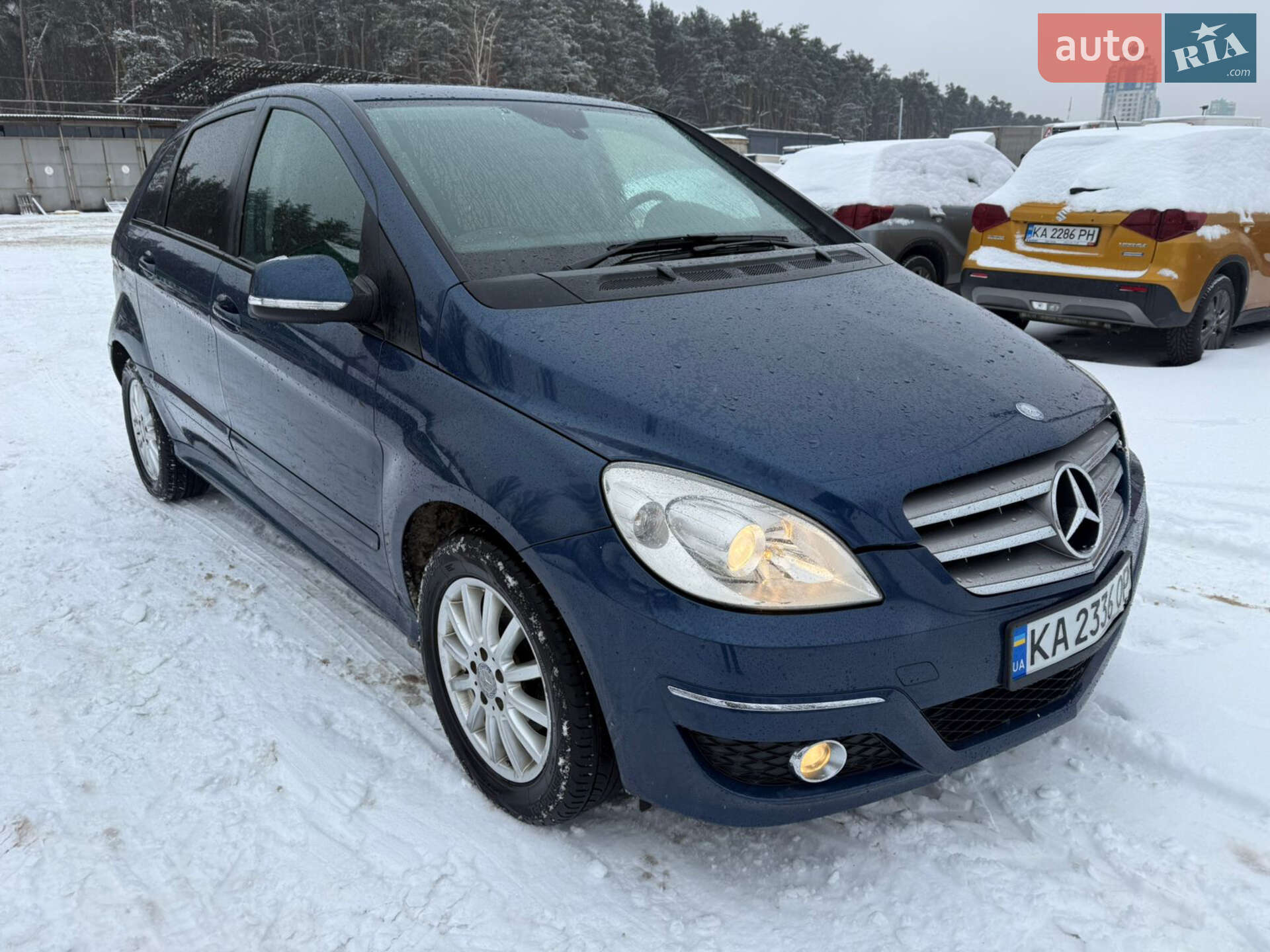 MERCEDES-BENZ B 180 2009