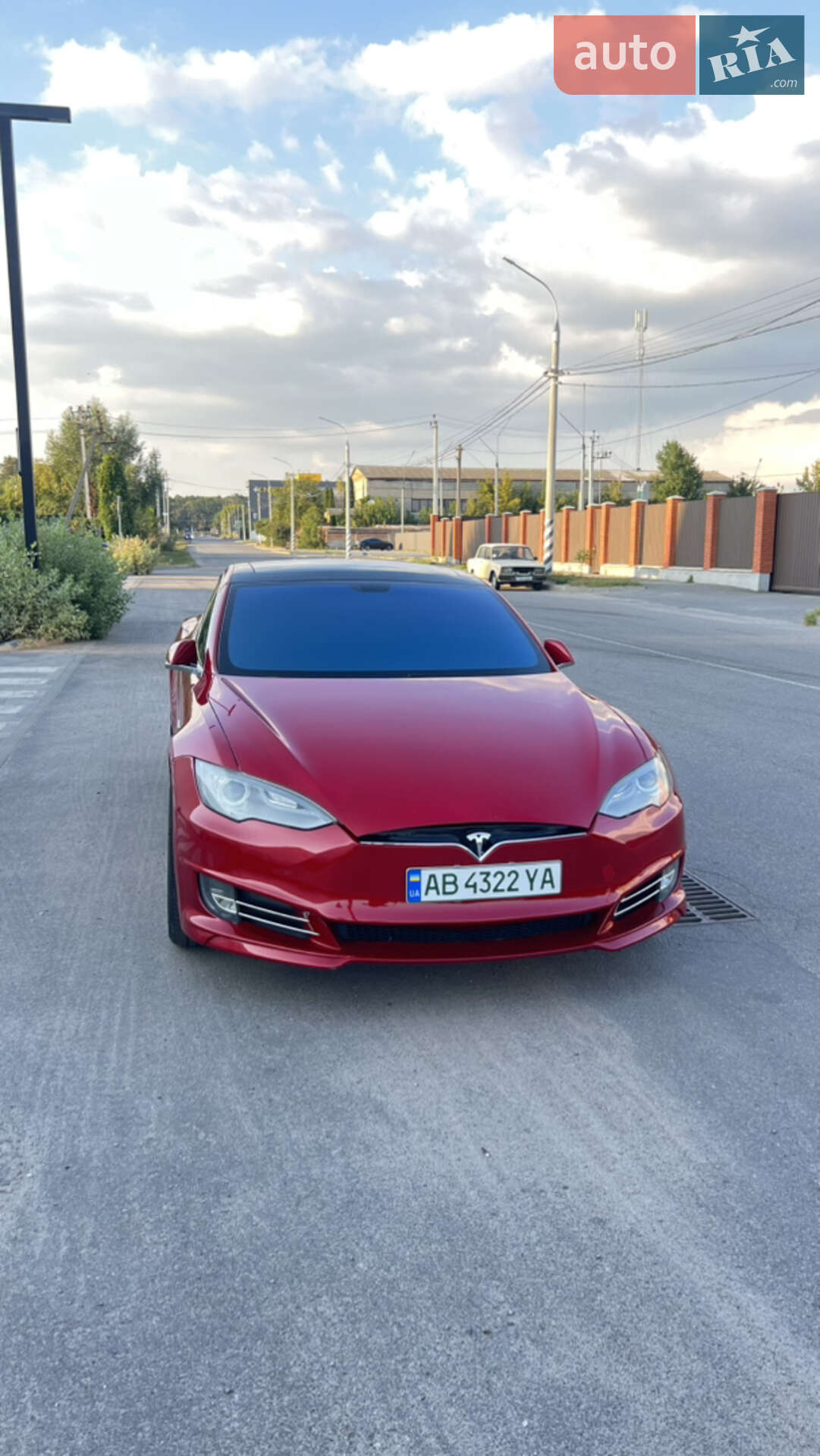 Головне фото звіту автомобіля TESLA MODEL S 2014