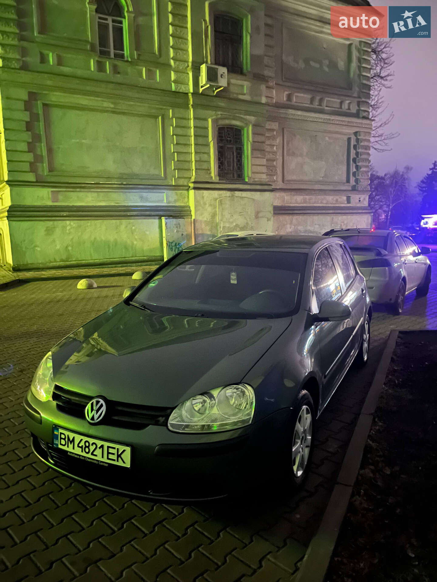 VOLKSWAGEN GOLF 2004