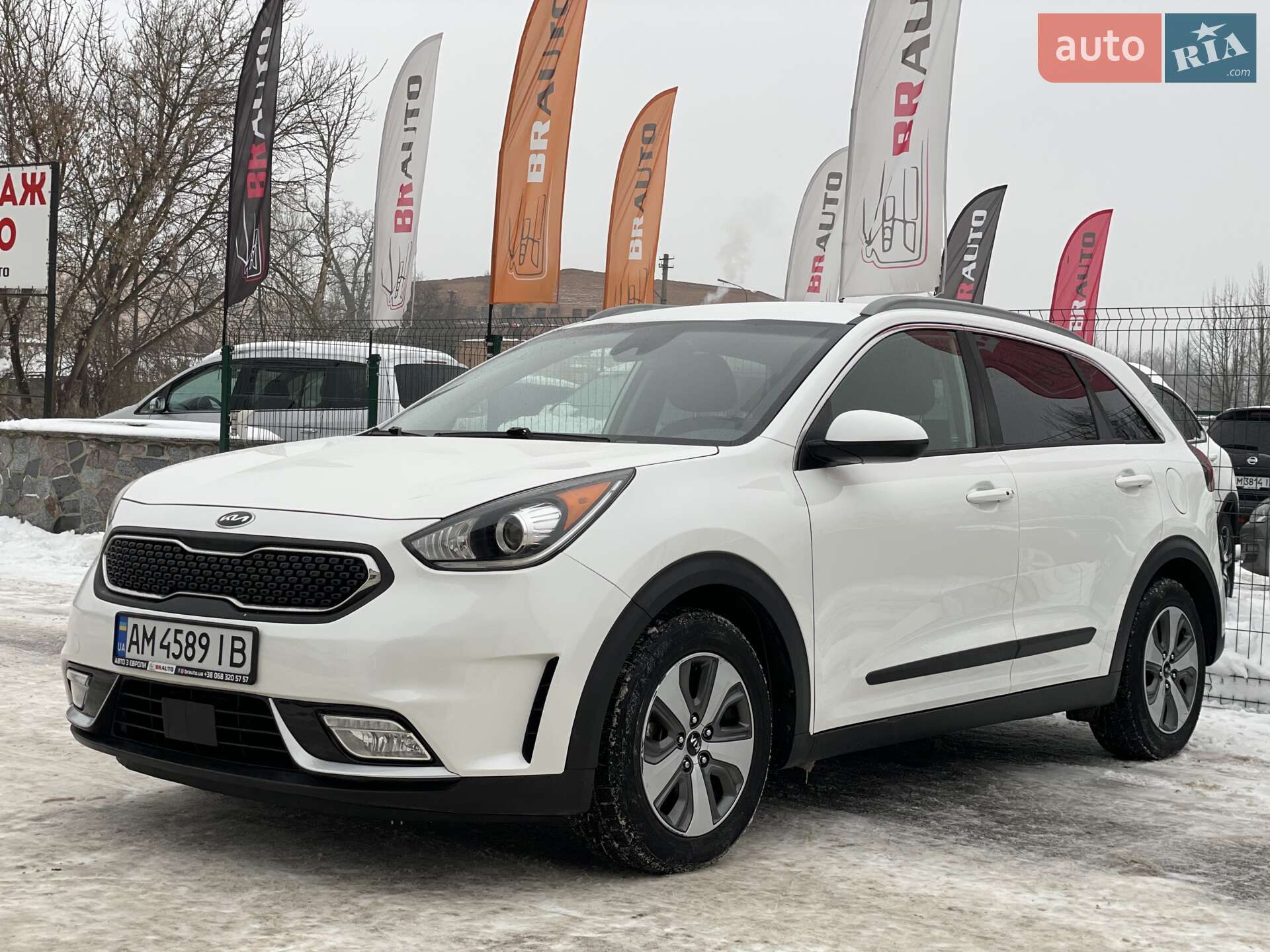 Головне фото звіту автомобіля KIA NIRO 2019