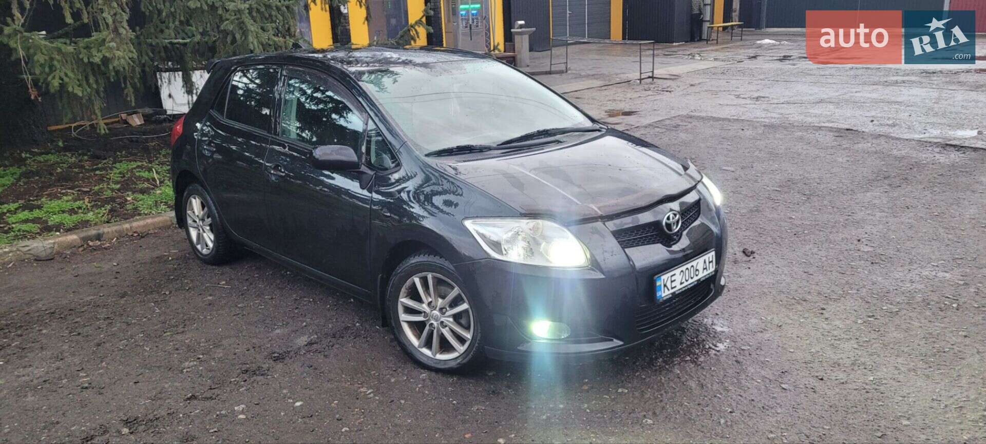 TOYOTA AURIS 2009