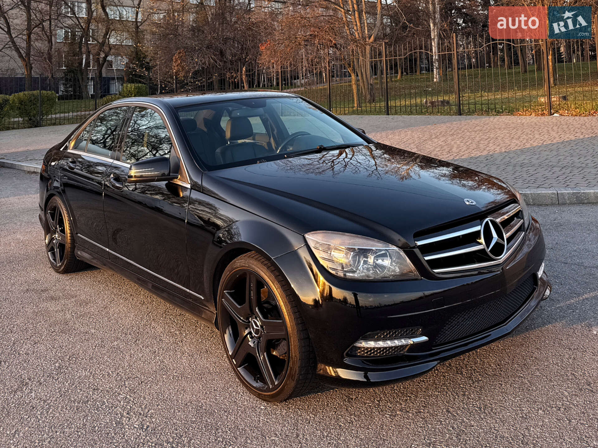 MERCEDES-BENZ C 300 2010
