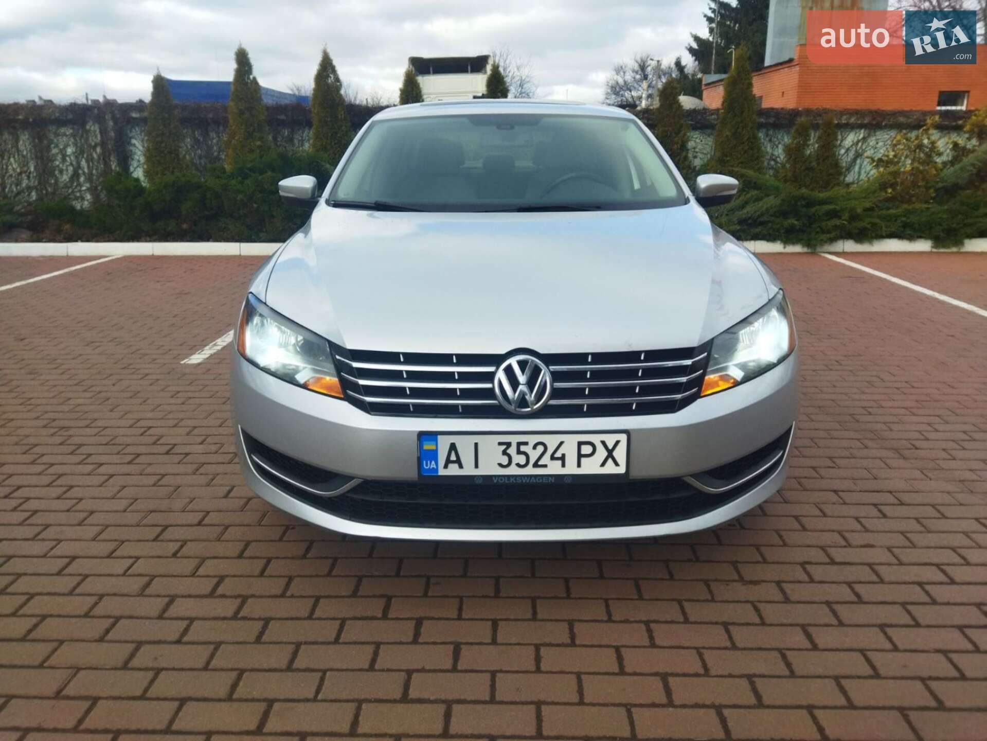 VOLKSWAGEN PASSAT 2013