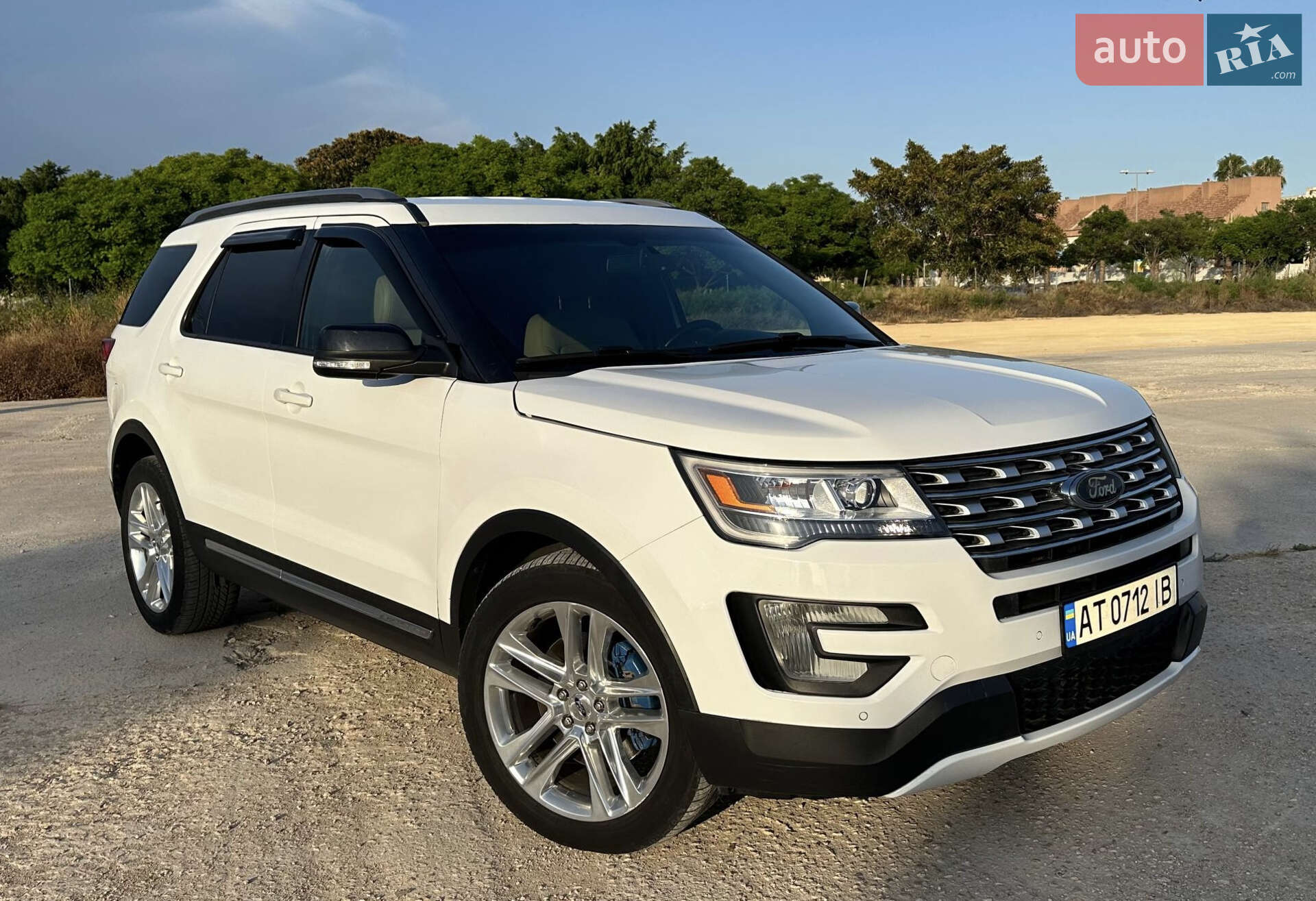 FORD EXPLORER 2016