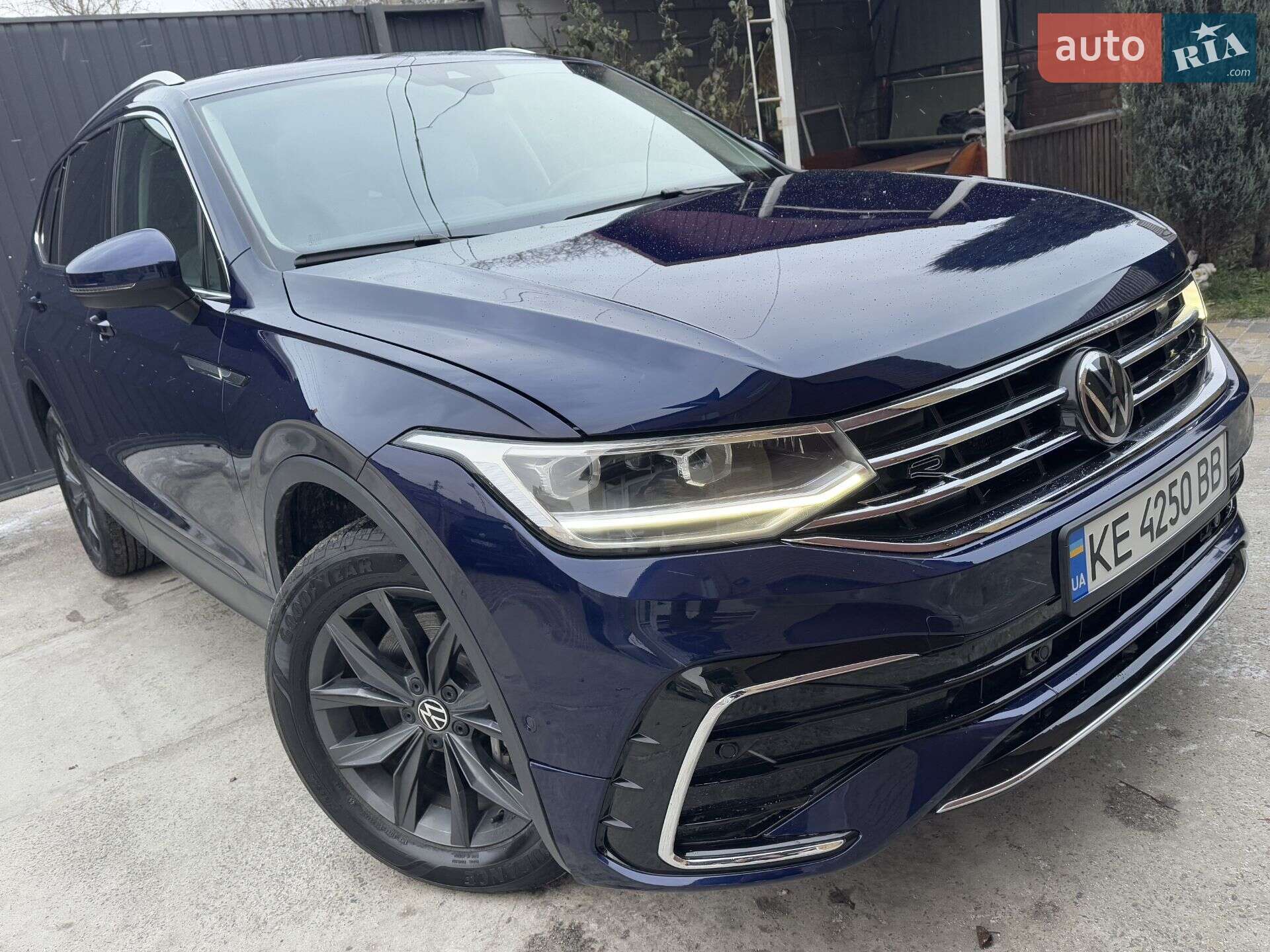 VOLKSWAGEN TIGUAN 2023