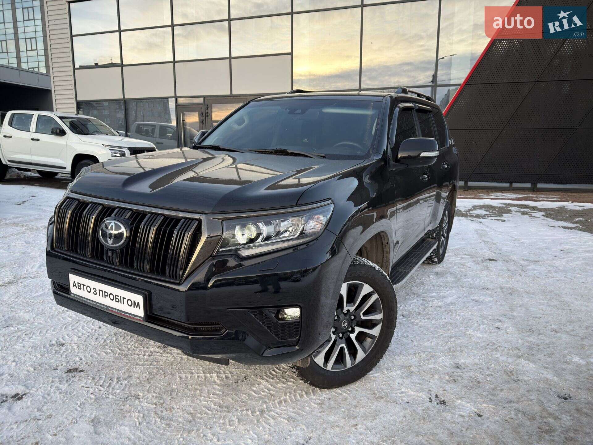 Головне фото звіту автомобіля TOYOTA LAND CRUISER PRADO 150 2022