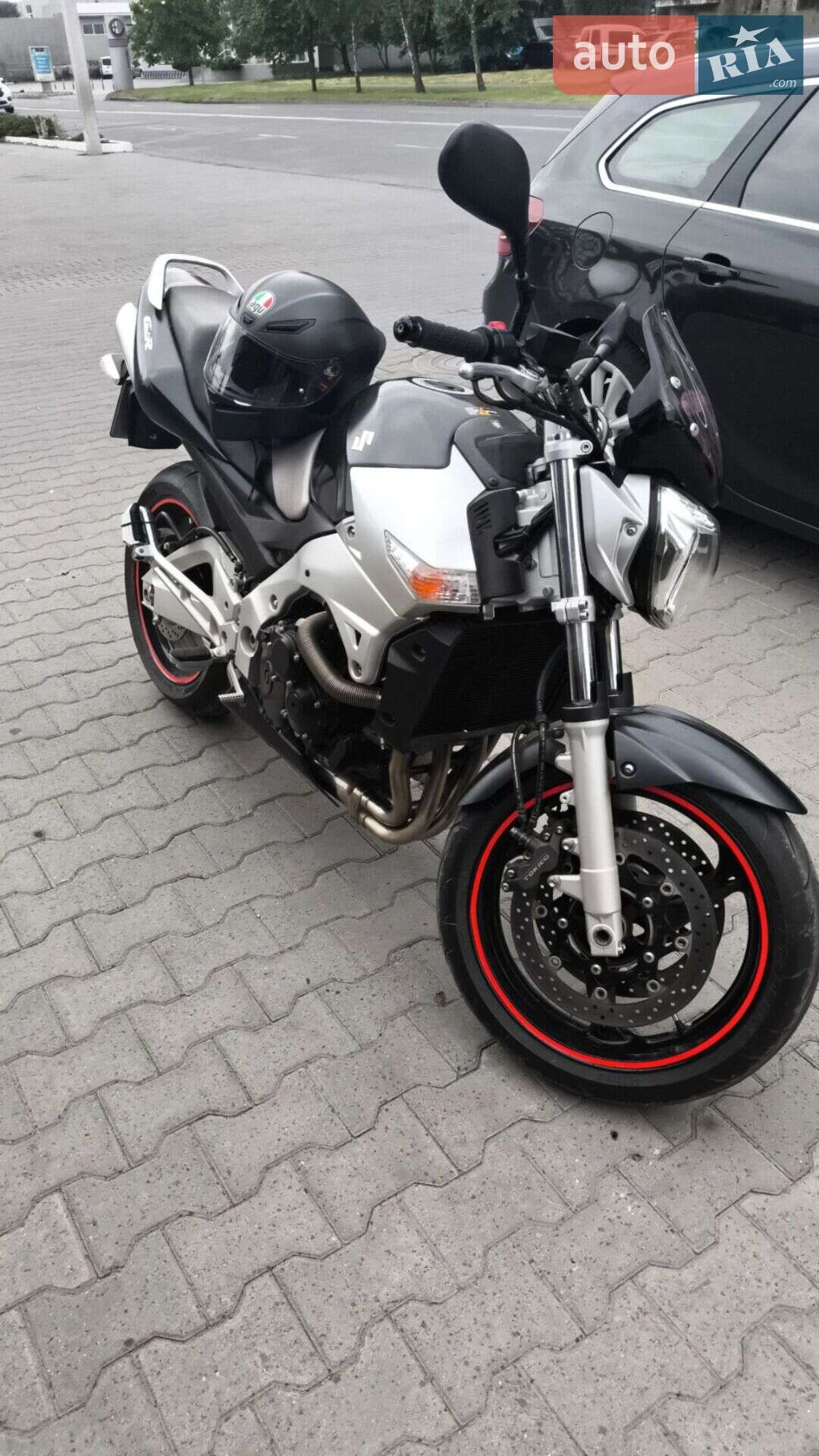 SUZUKI GSR600 2006