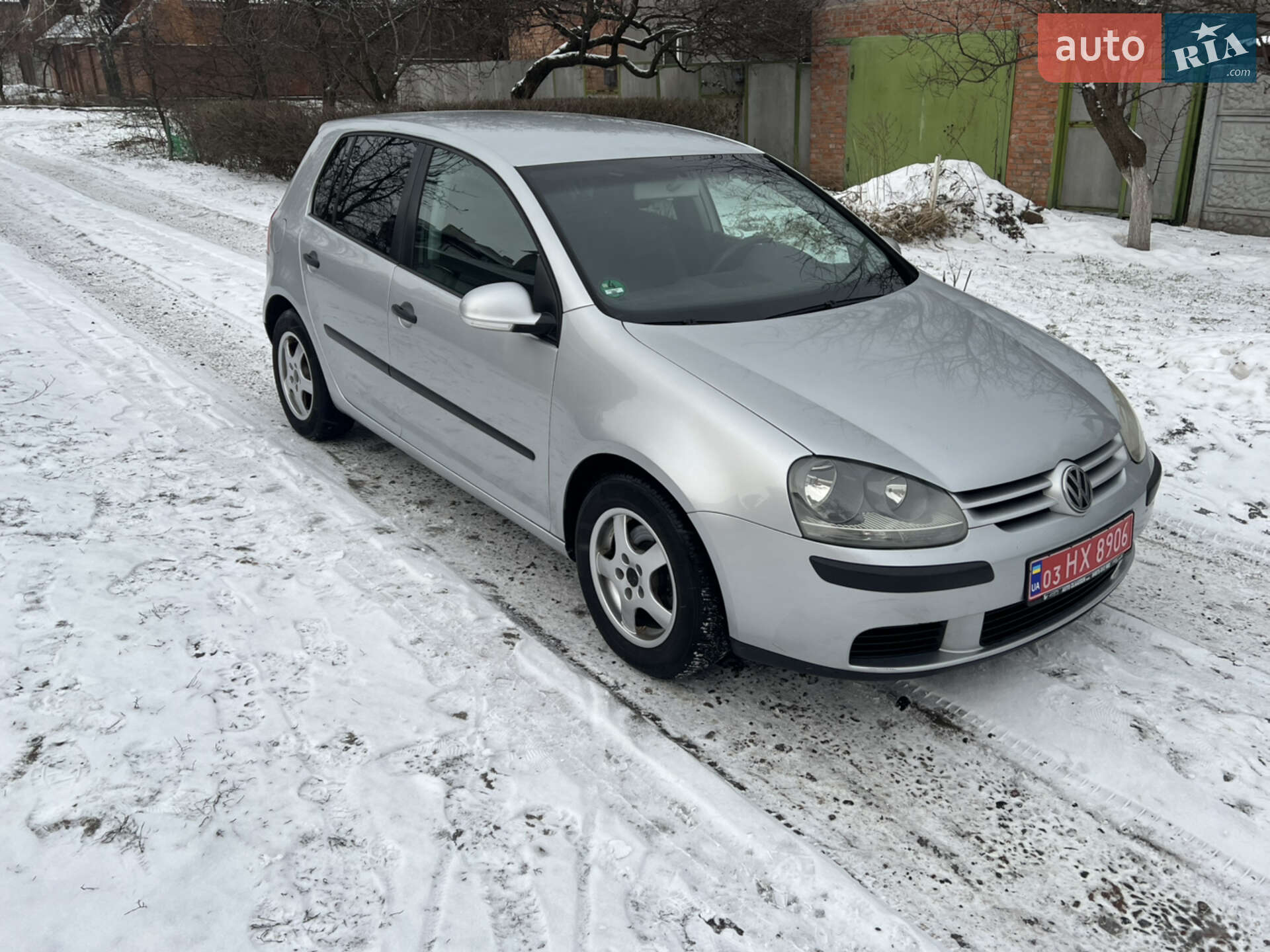VOLKSWAGEN GOLF 2004