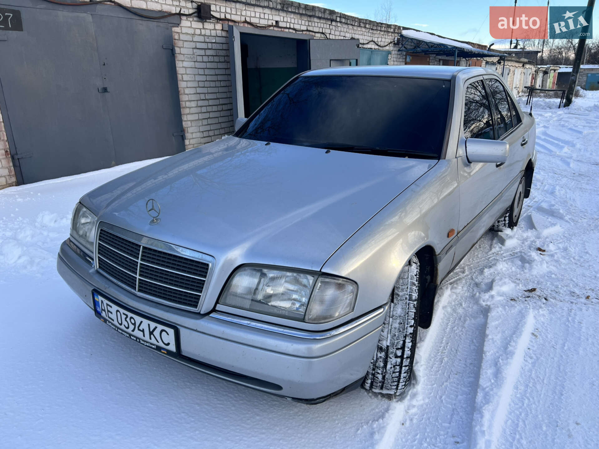 MERCEDES-BENZ C 200 1993
