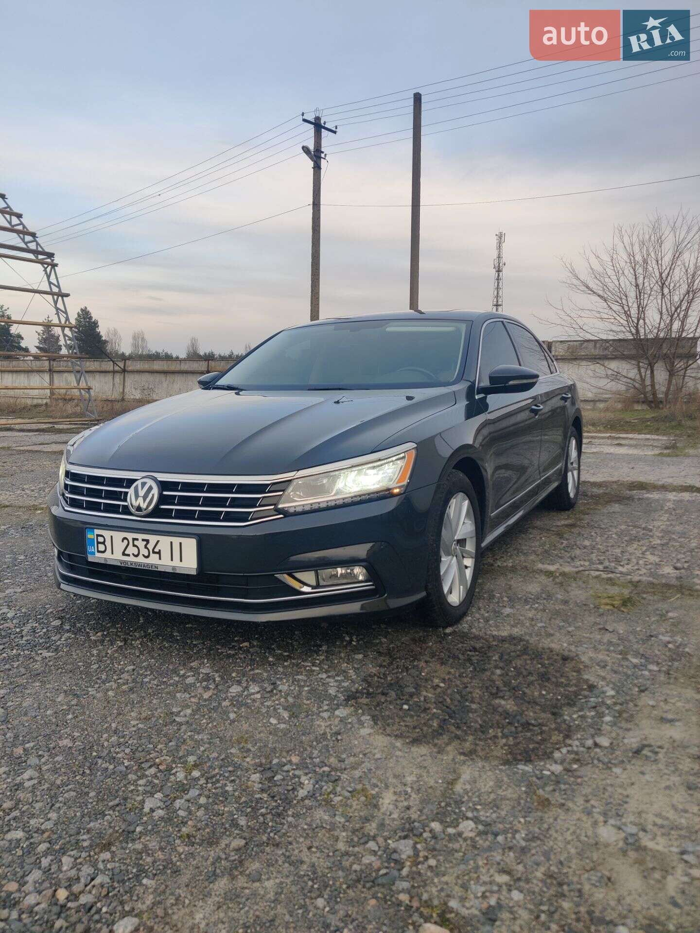 VOLKSWAGEN PASSAT 2017