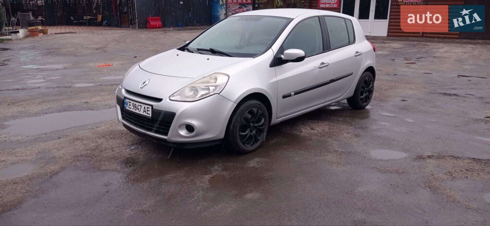 RENAULT CLIO 2010