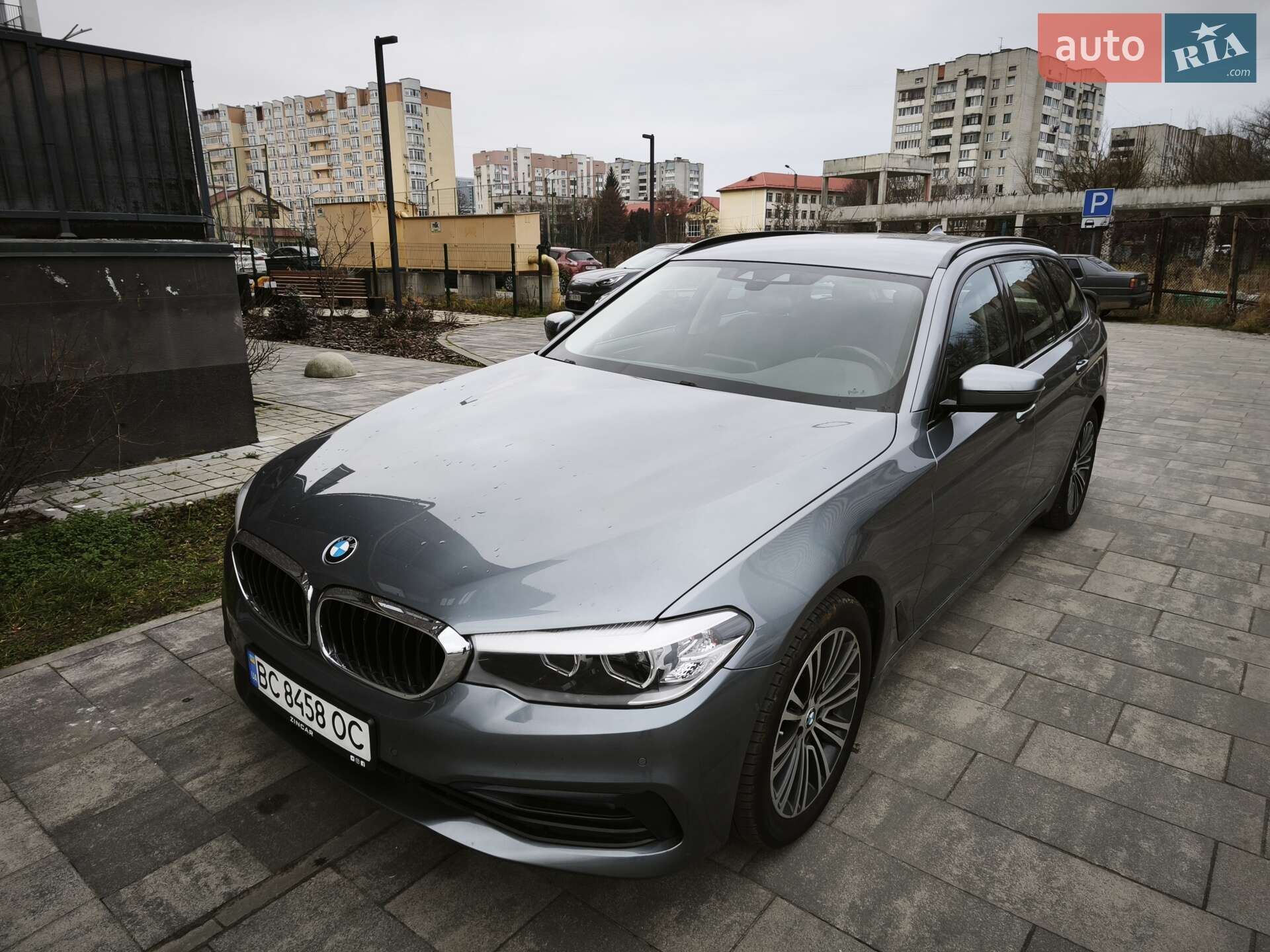 BMW 520 2019
