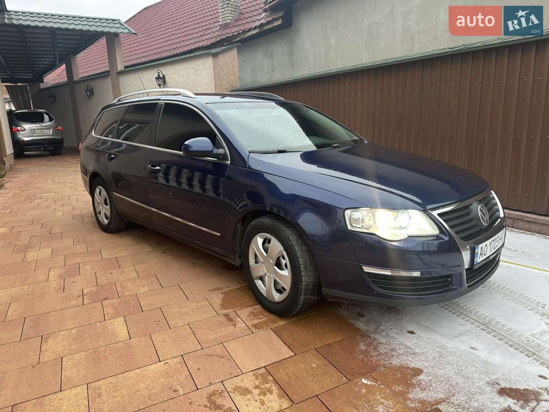 VOLKSWAGEN PASSAT 2010