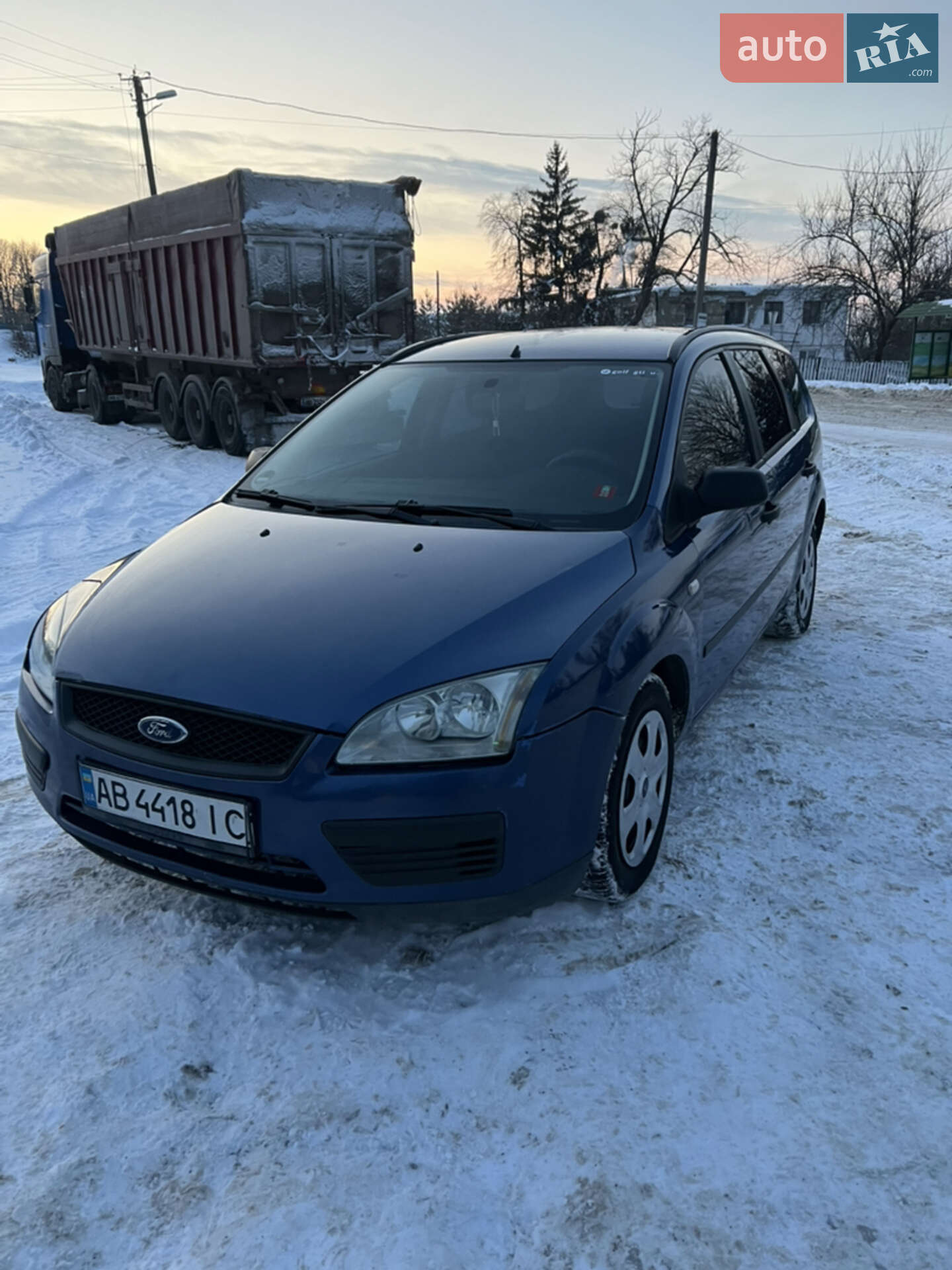 Головне фото звіту автомобіля FORD FOCUS 2005