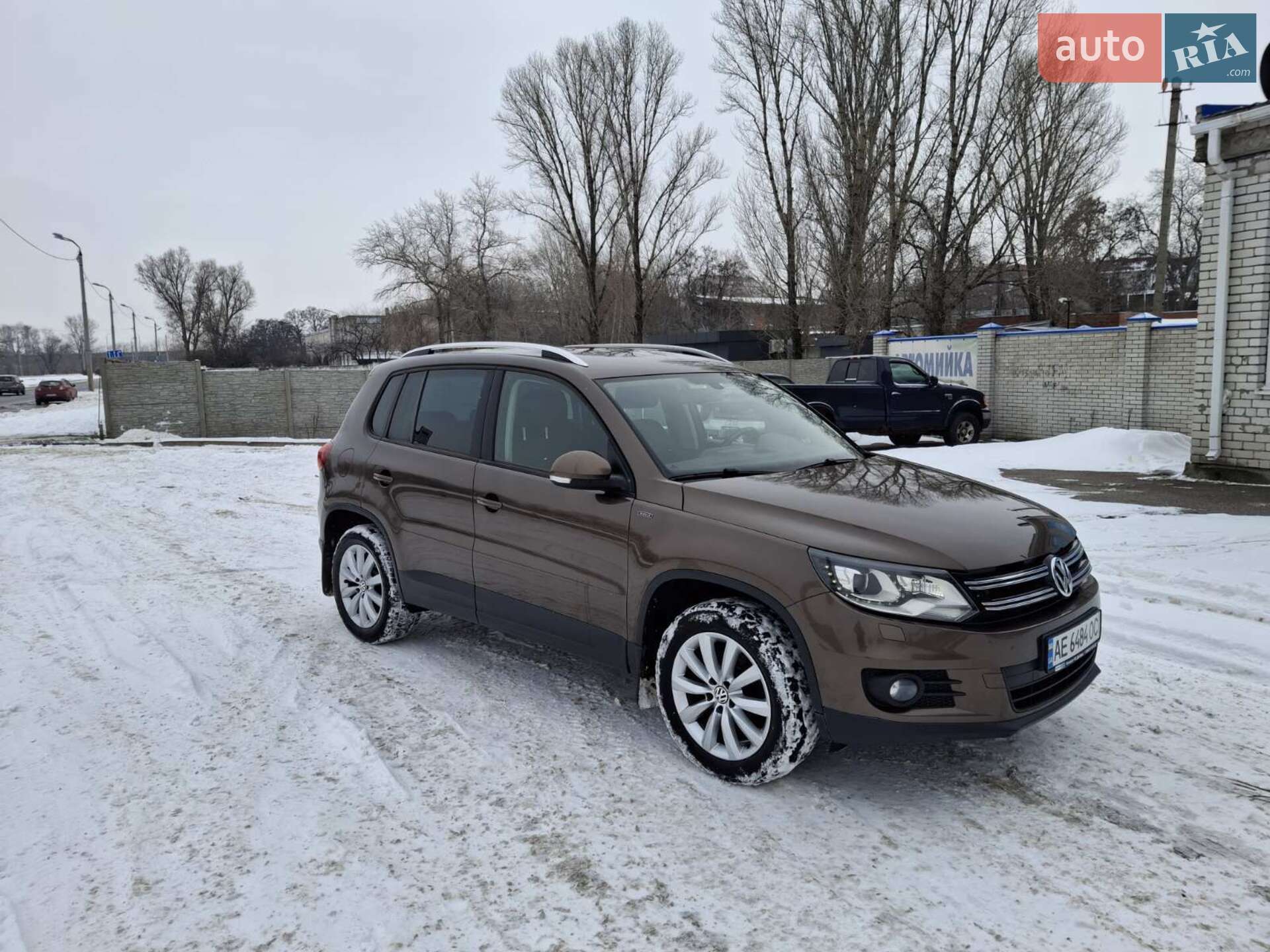 VOLKSWAGEN TIGUAN 2016