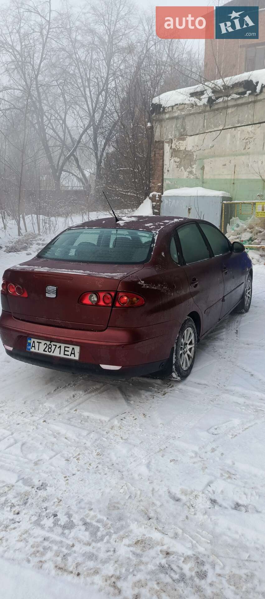 Головне фото звіту автомобіля SEAT CORDOBA 2003