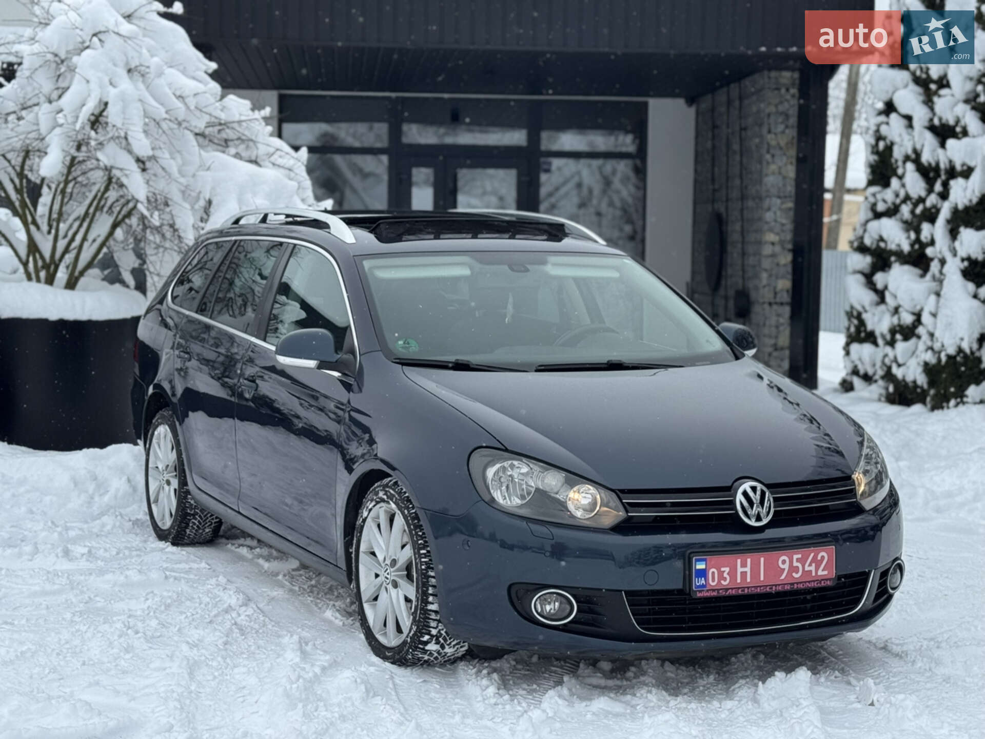 VOLKSWAGEN GOLF 2010