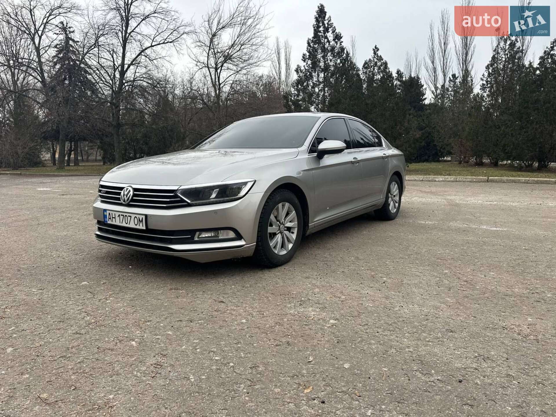VOLKSWAGEN PASSAT 2015