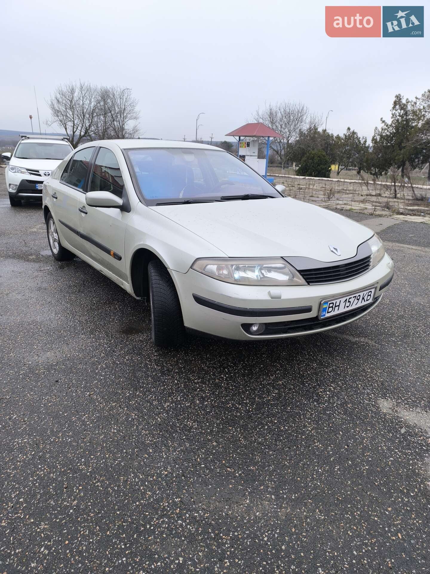 Головне фото звіту автомобіля RENAULT LAGUNA 2001