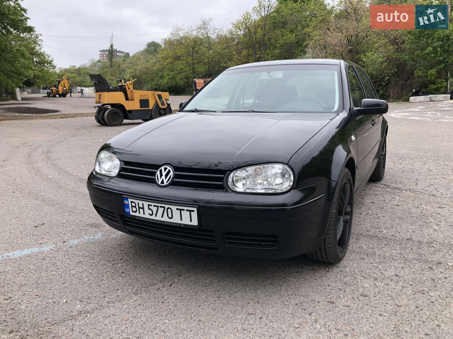 VOLKSWAGEN GOLF 2003