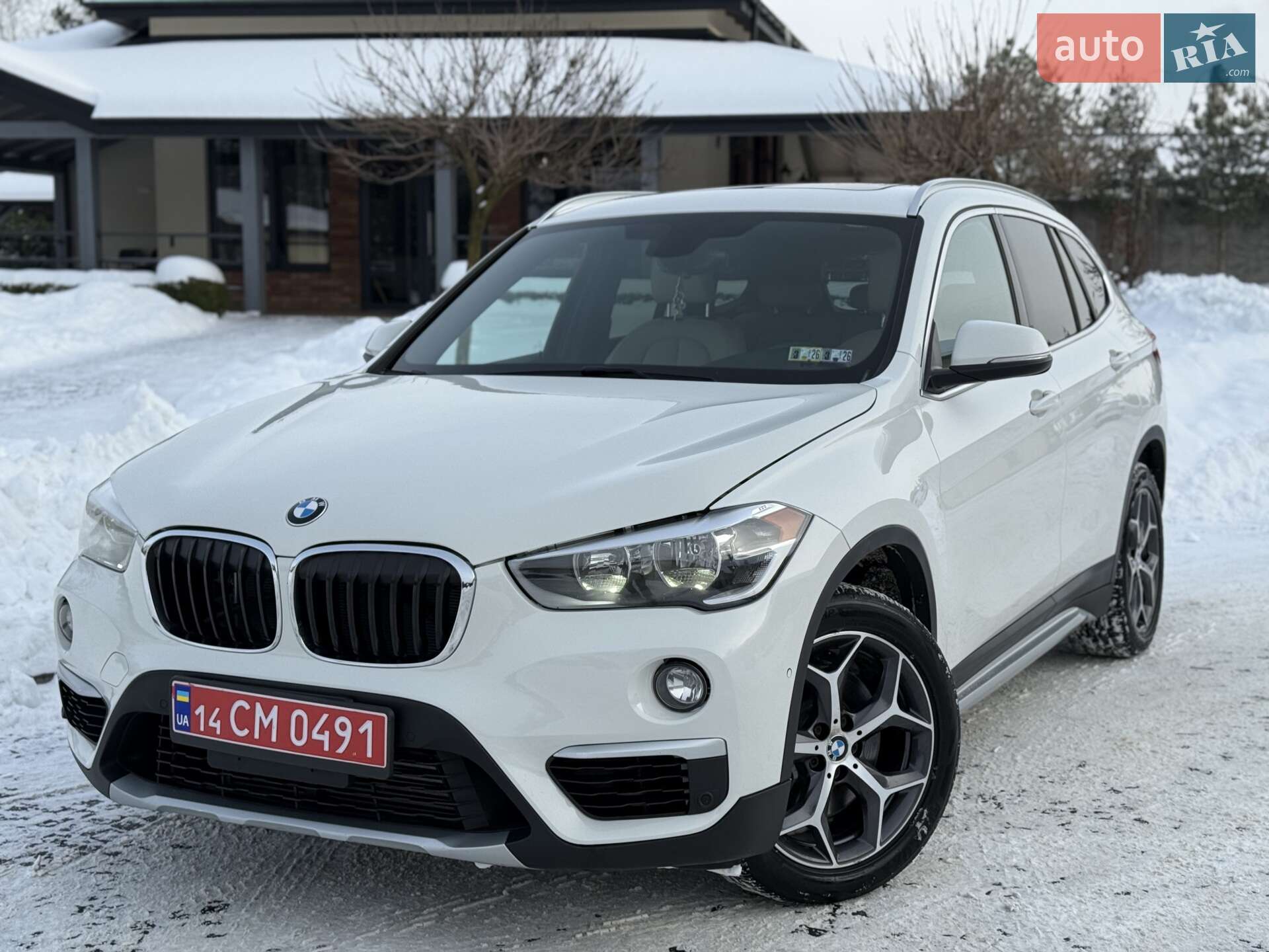 Головне фото звіту автомобіля BMW X1 2018