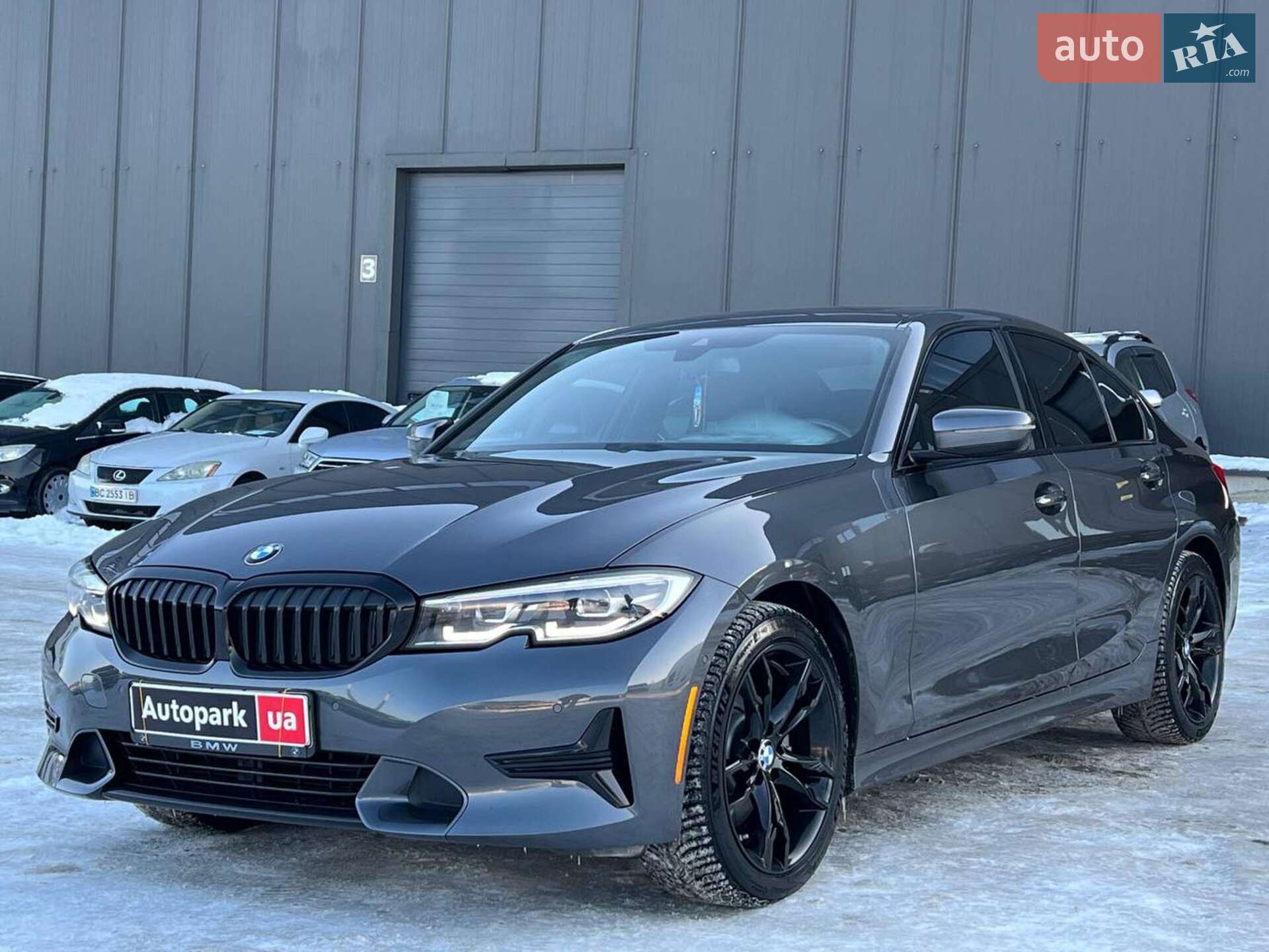 Головне фото звіту автомобіля BMW 330I 2020