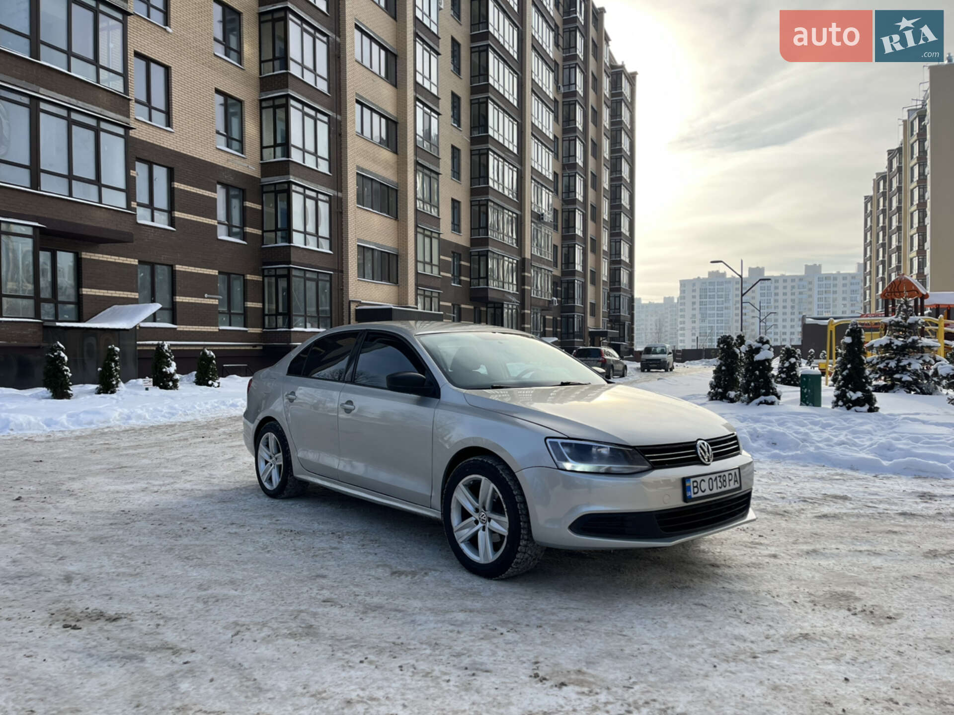 VOLKSWAGEN JETTA 2011