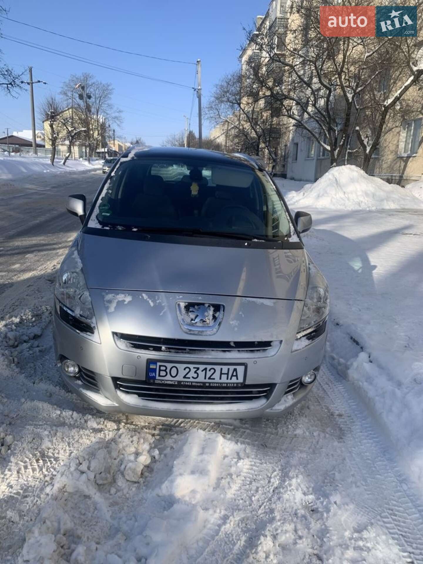 PEUGEOT 5008 2013