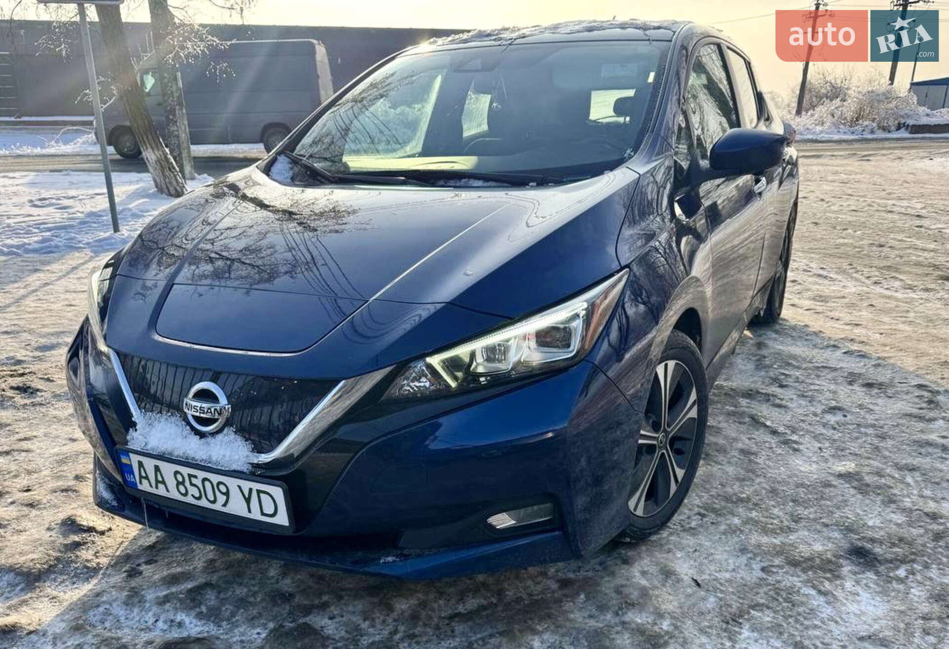 Головне фото звіту автомобіля NISSAN LEAF 2021