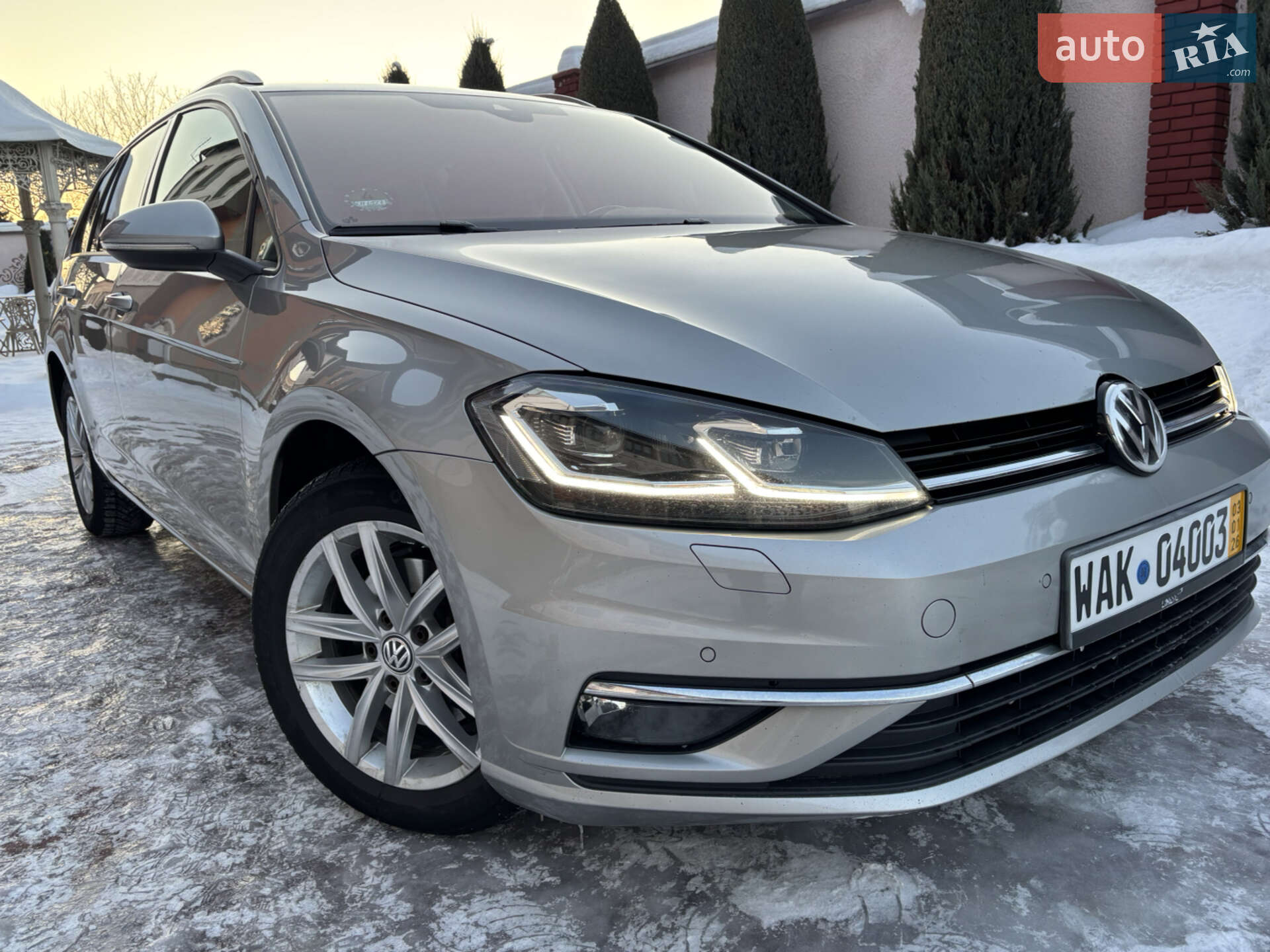 VOLKSWAGEN GOLF 2017