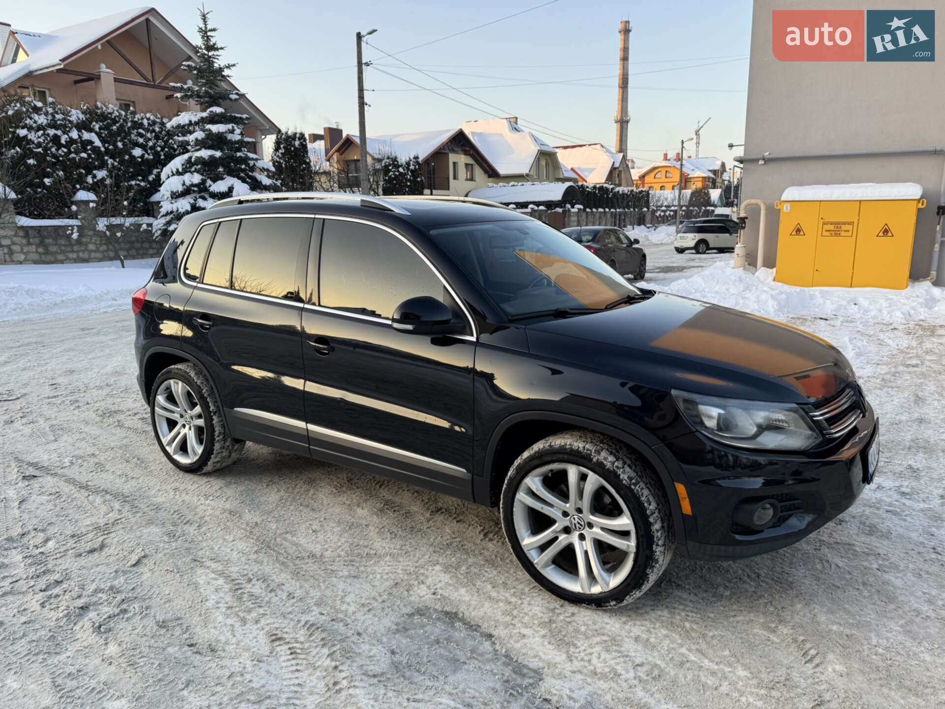 VOLKSWAGEN TIGUAN 2012