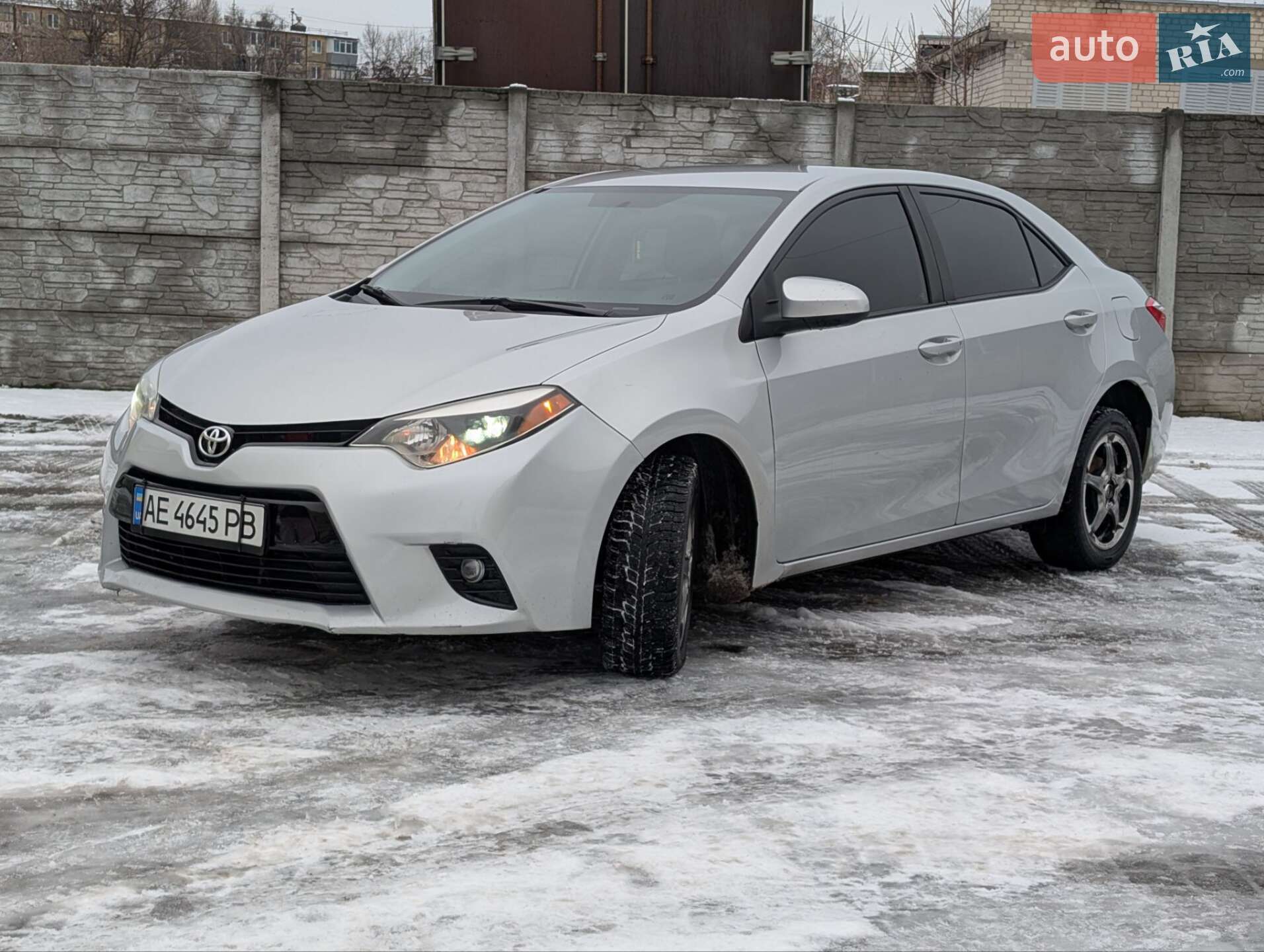 TOYOTA COROLLA 2015