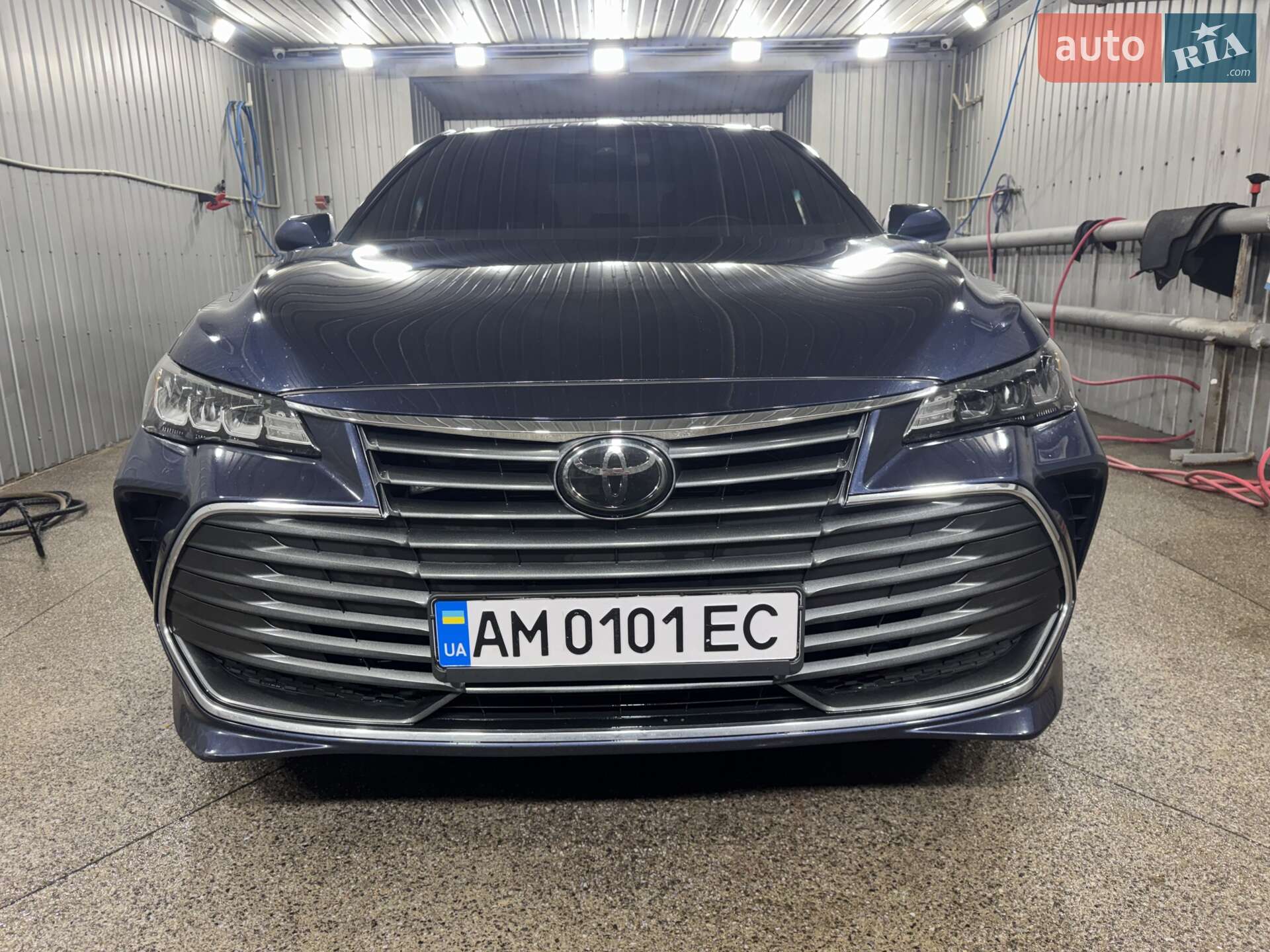 TOYOTA AVALON 2019