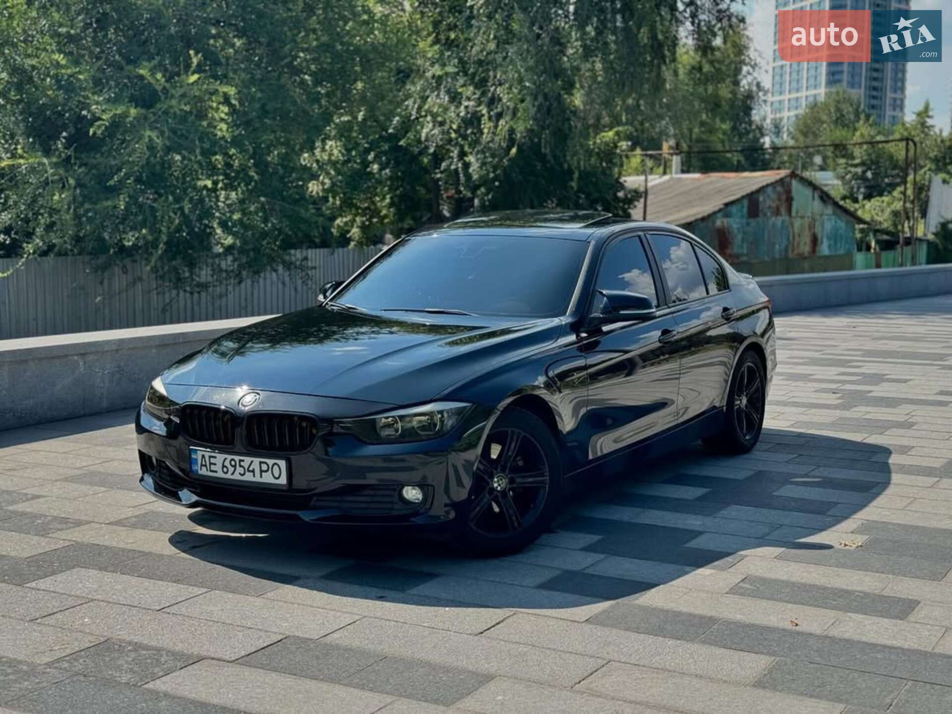 Головне фото звіту автомобіля BMW 328I 2015