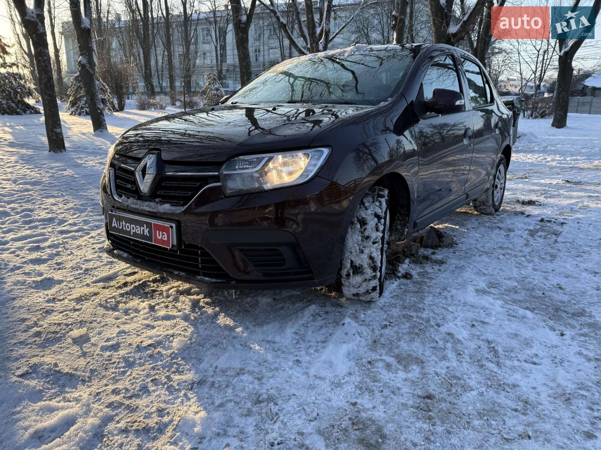 RENAULT LOGAN 2017