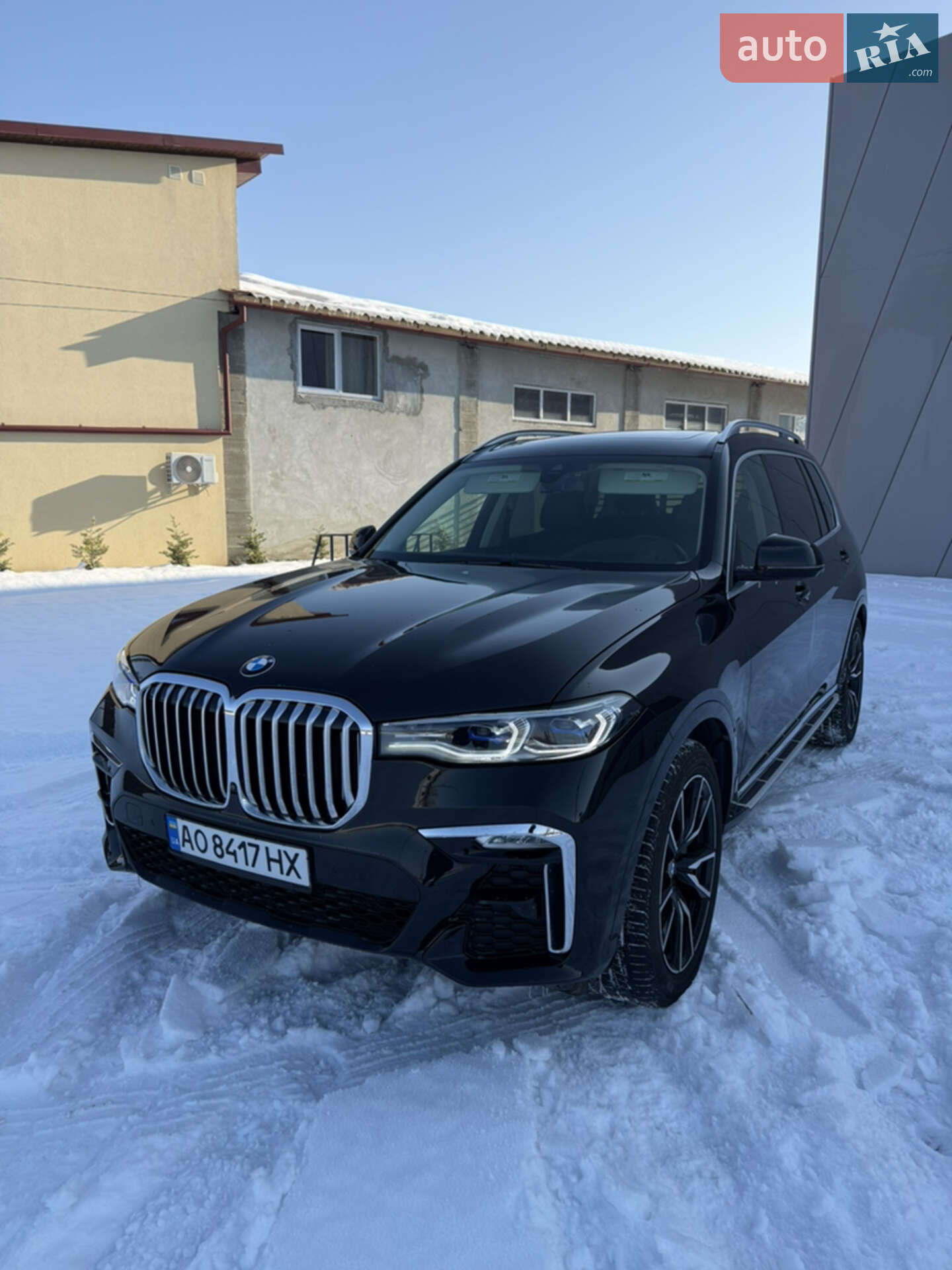 Головне фото звіту автомобіля BMW X7 2019