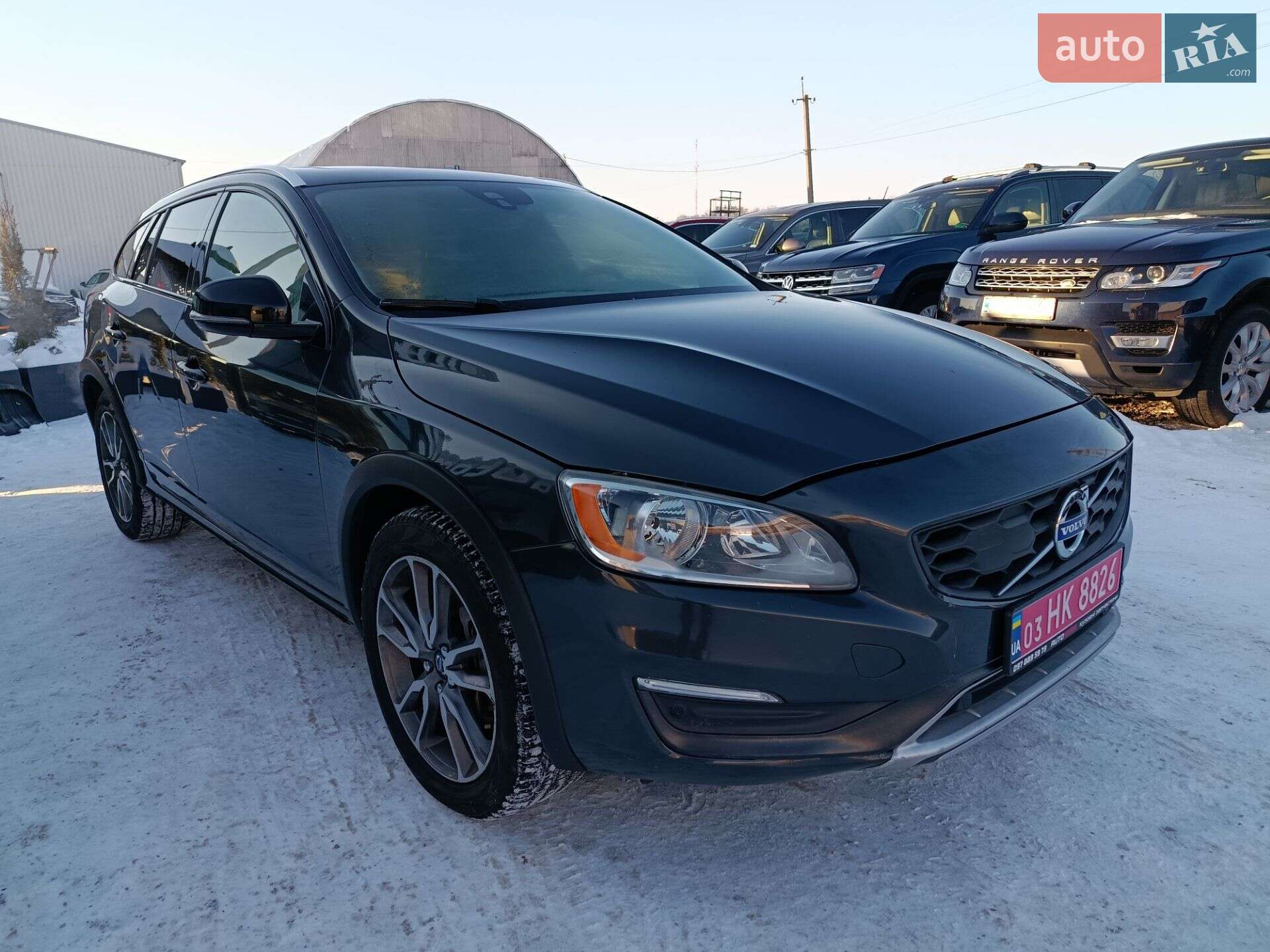 VOLVO V60 2015