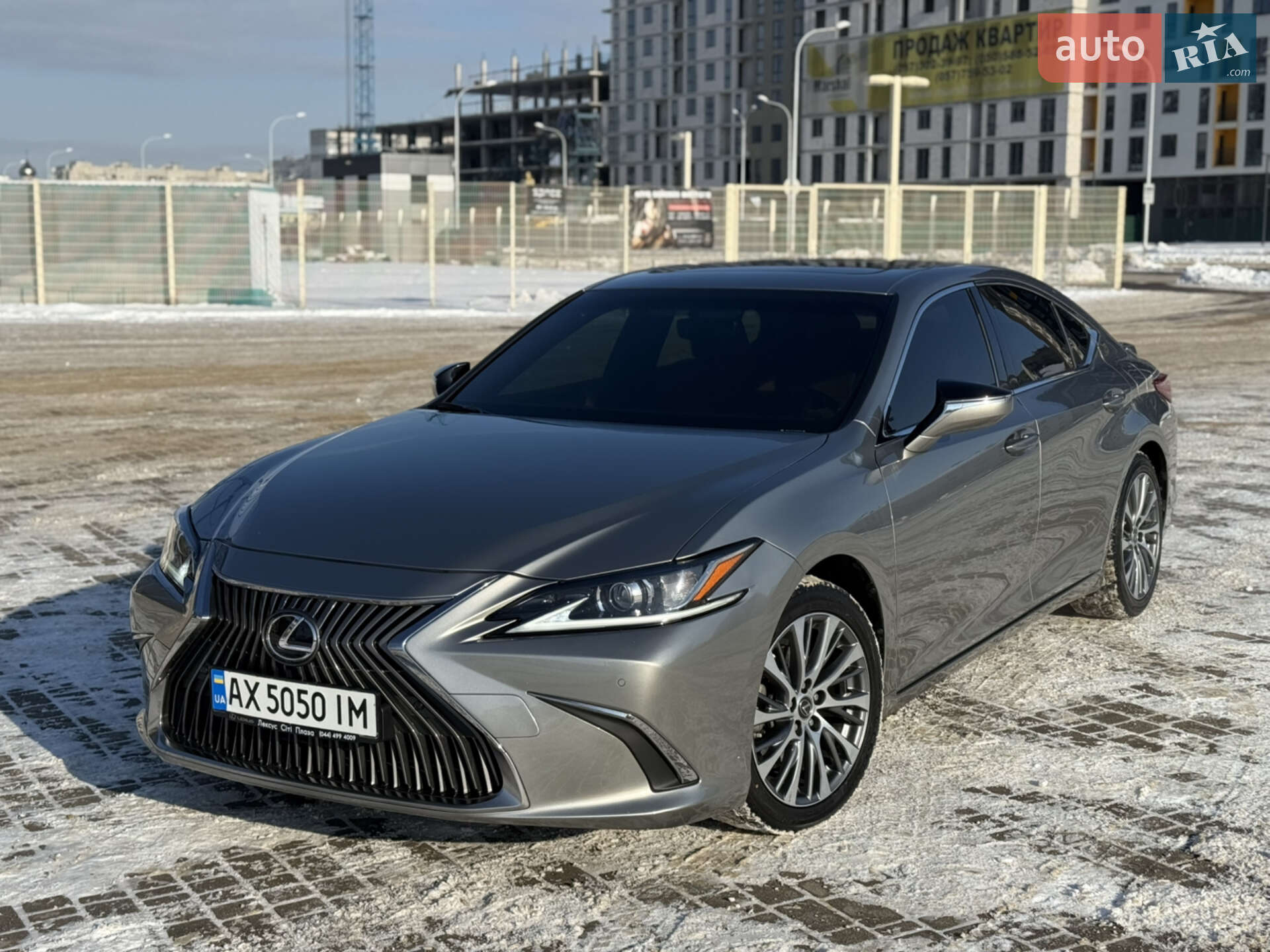 LEXUS ES 250 2019