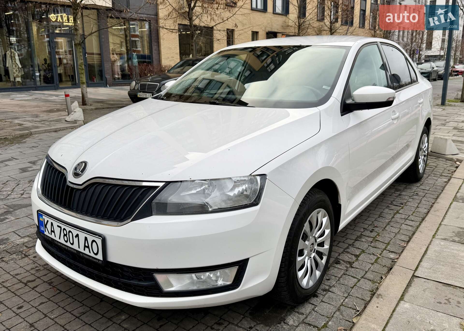 Головне фото звіту автомобіля SKODA RAPID 2016