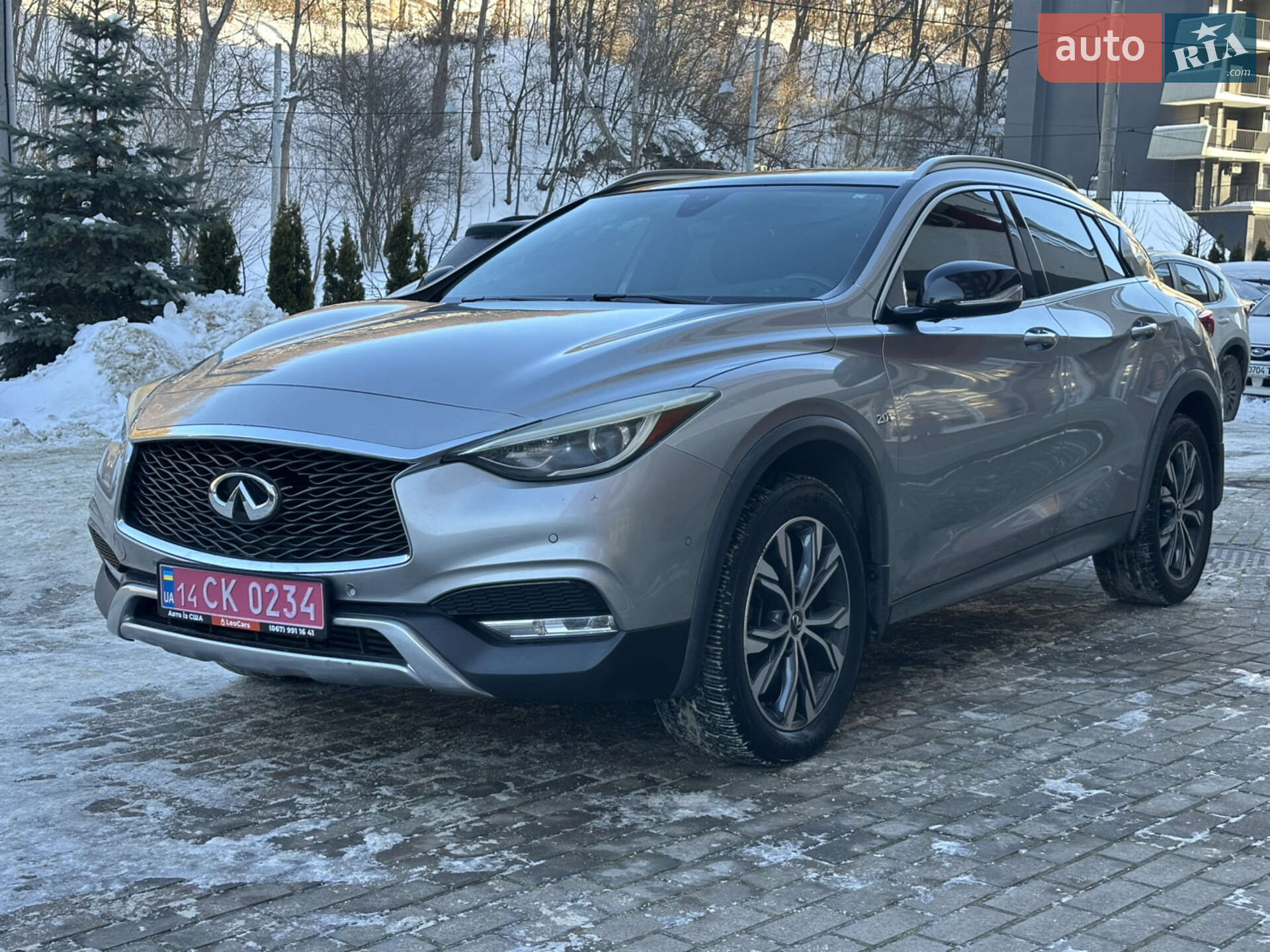 INFINITI QX30 2016