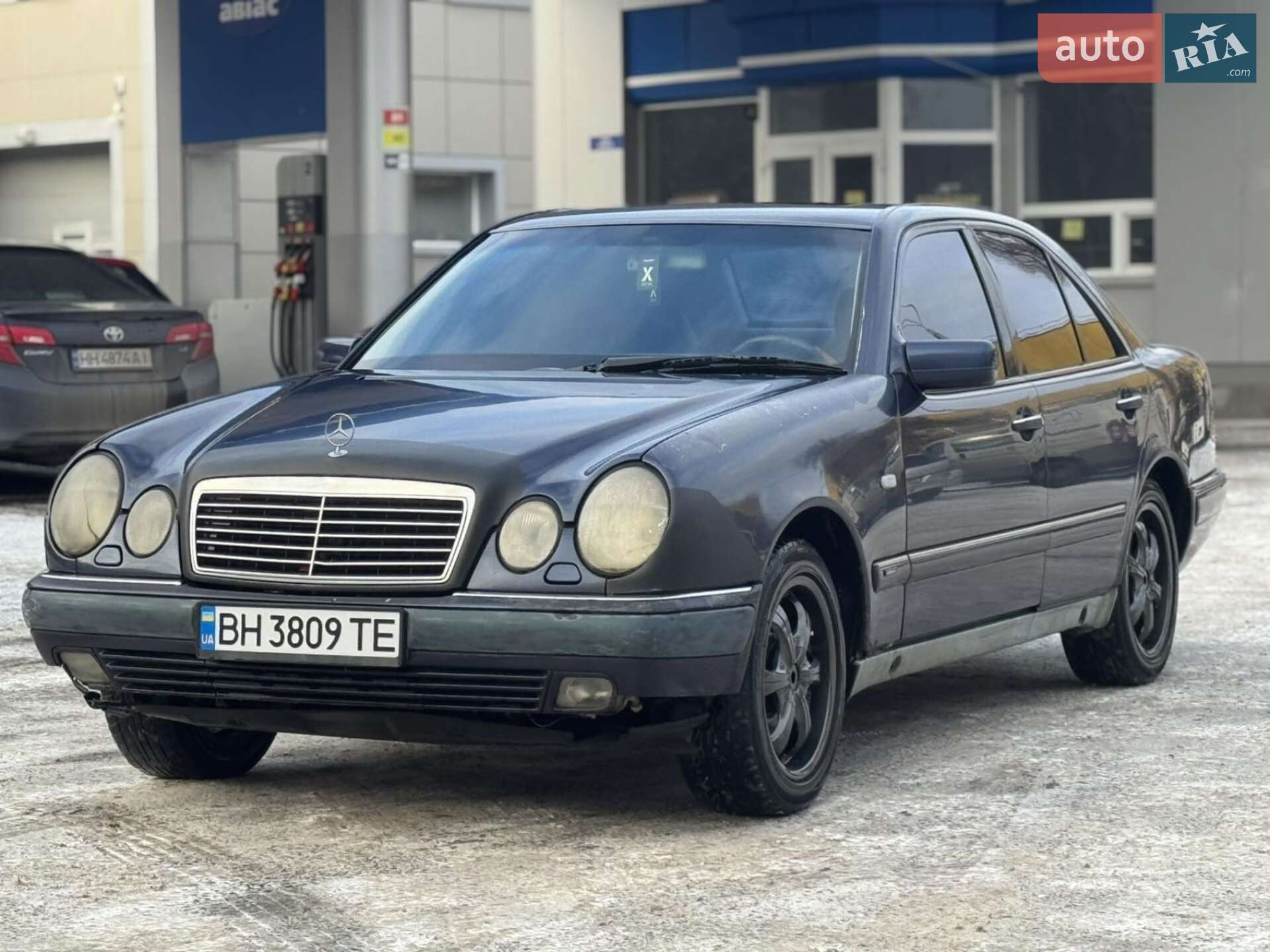 MERCEDES-BENZ E 280 1999
