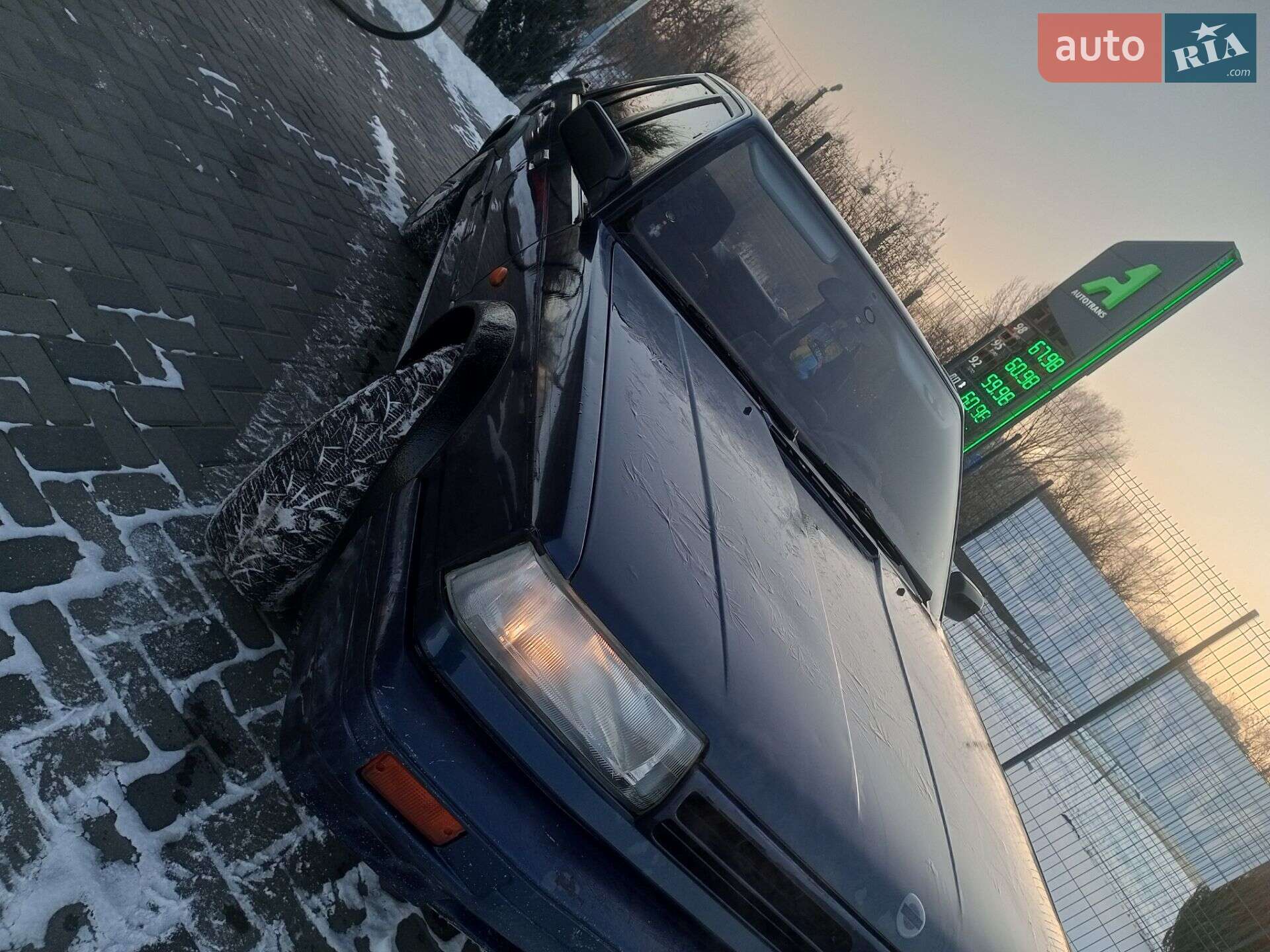 NISSAN BLUEBIRD 1989