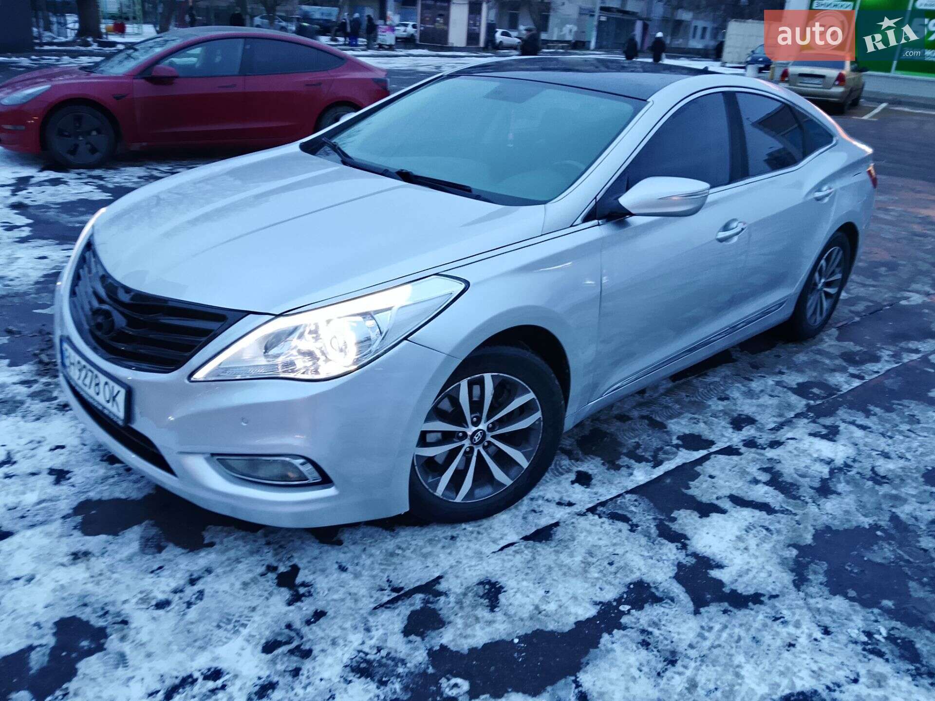 HYUNDAI GRANDEUR 2011