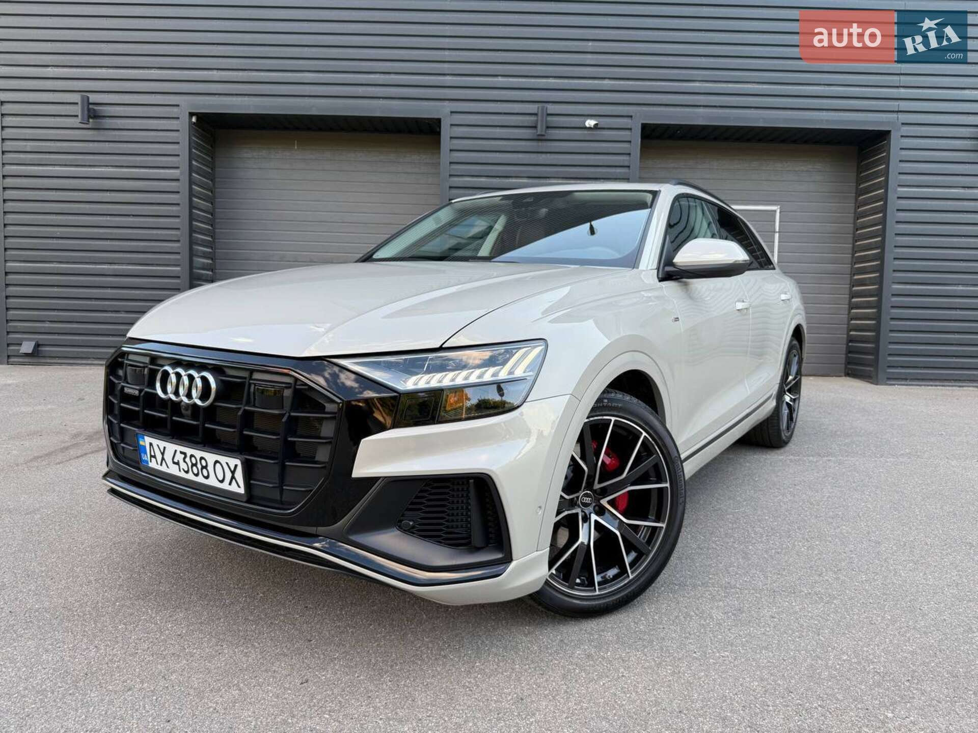 AUDI Q8 2022