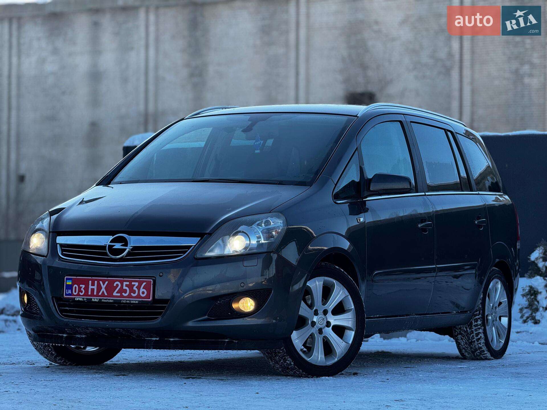 Головне фото звіту автомобіля OPEL ZAFIRA 2009