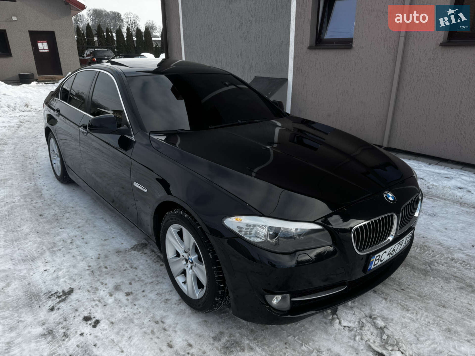Головне фото звіту автомобіля BMW 528I 2012