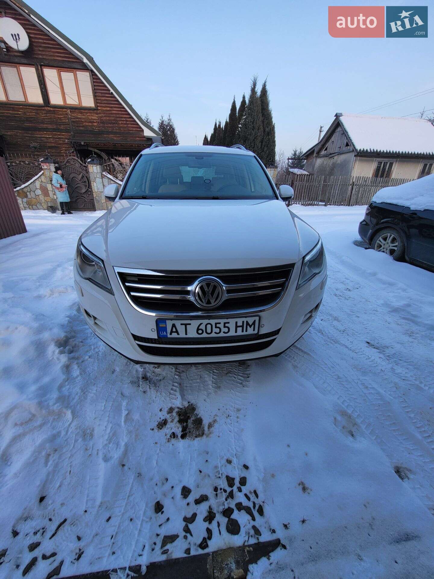 VOLKSWAGEN TIGUAN 2011