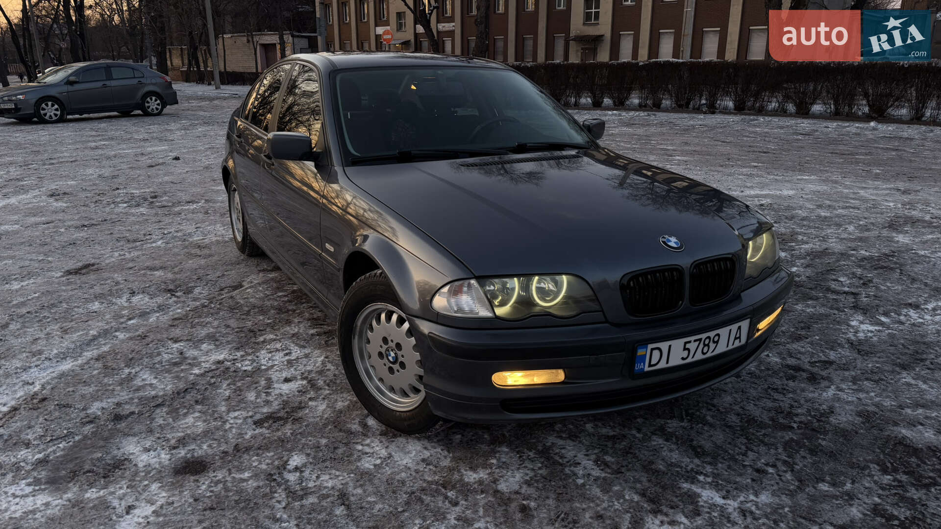 Головне фото звіту автомобіля BMW 318I 2000
